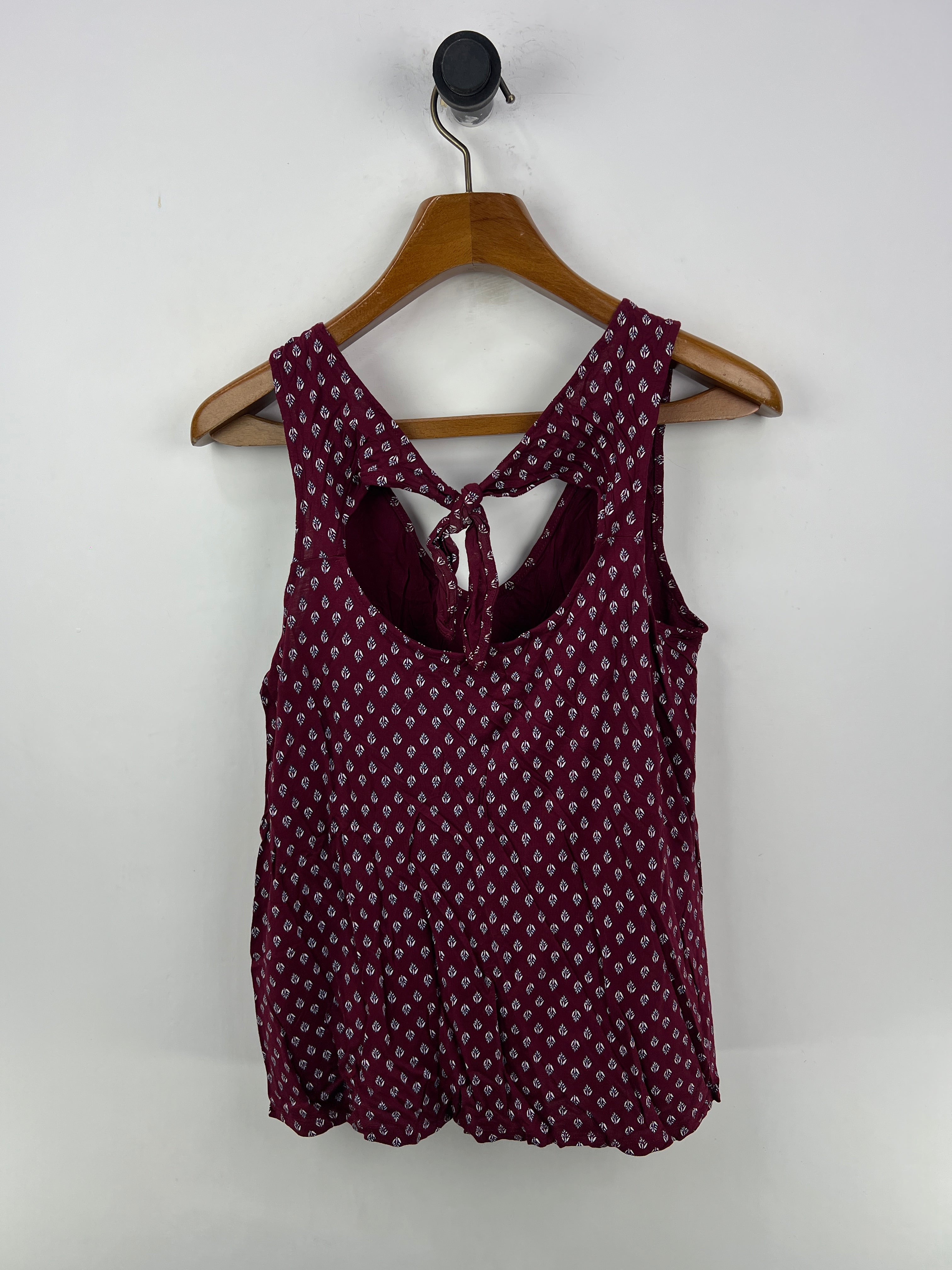Old Navy Tank Top (Women) (Medium-Large)