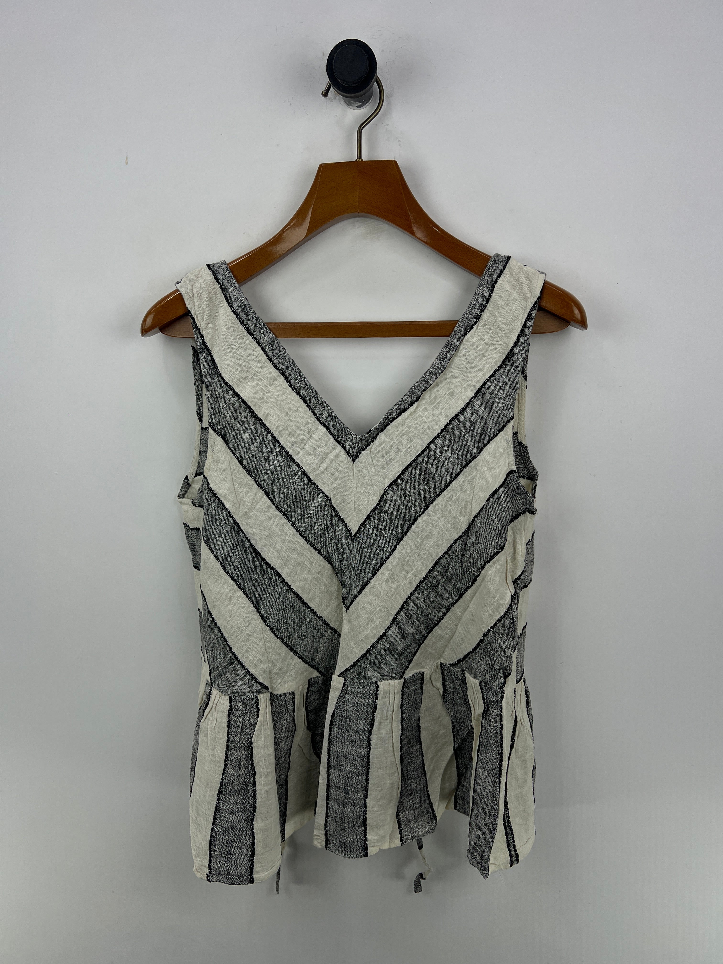 Esi Blouse (Women) (Medium-Large)
