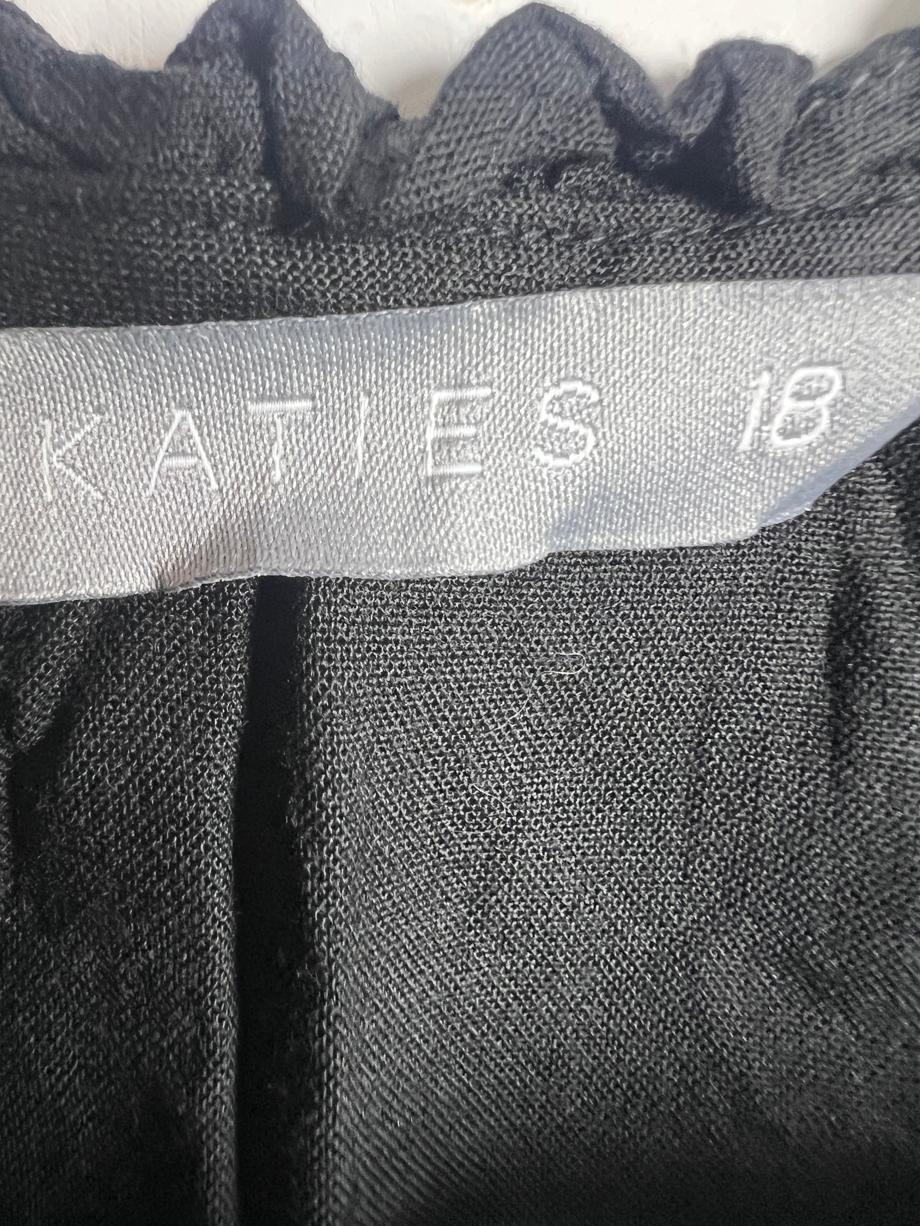 Katie's Blouse (Women) (Large/X-Large)