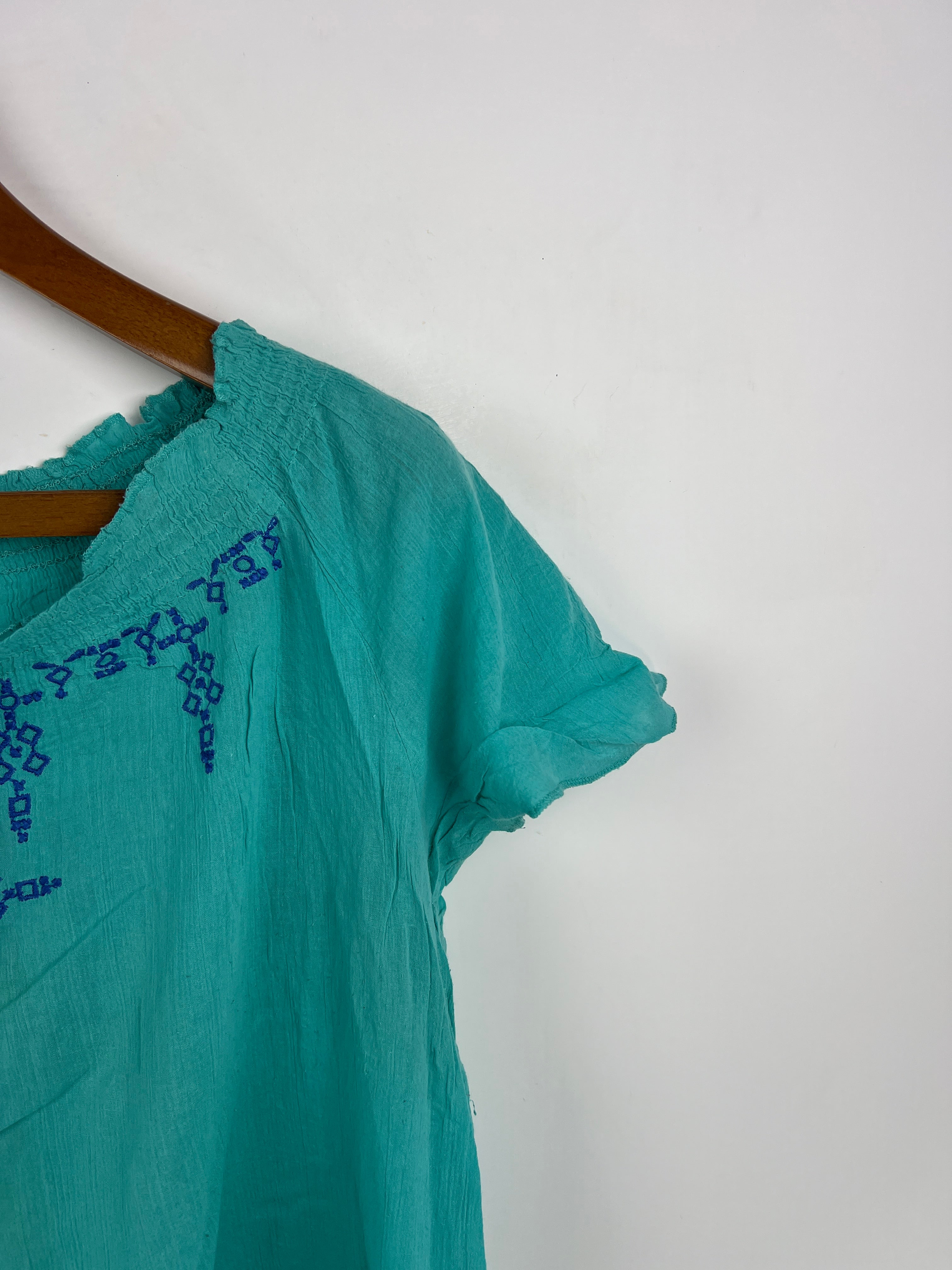 Blouse (Women) (Medium)