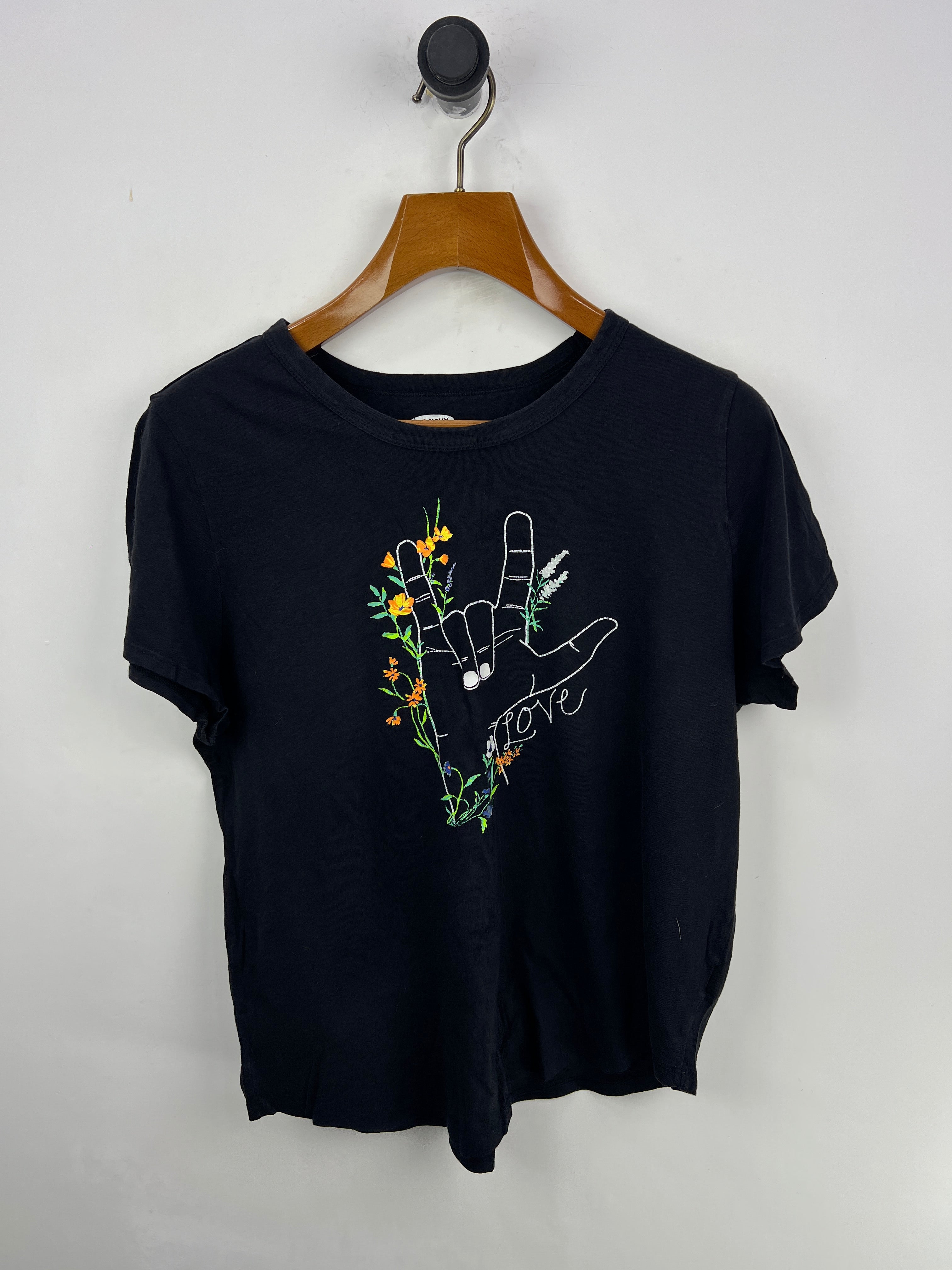Old Navy T-Shirt (Women) (Medium-Large)