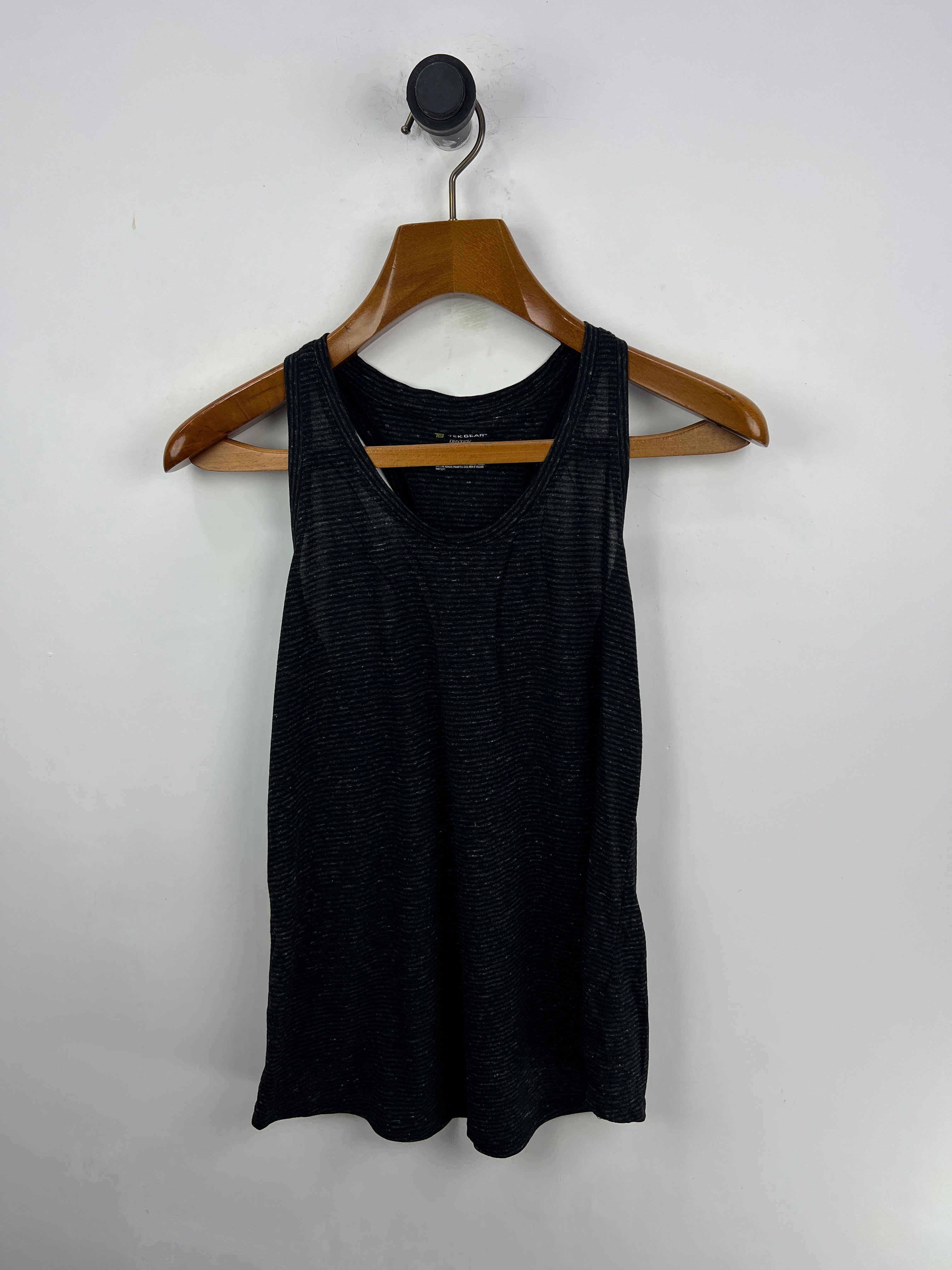 Tek Gear Tank Top (Women) (Medium)