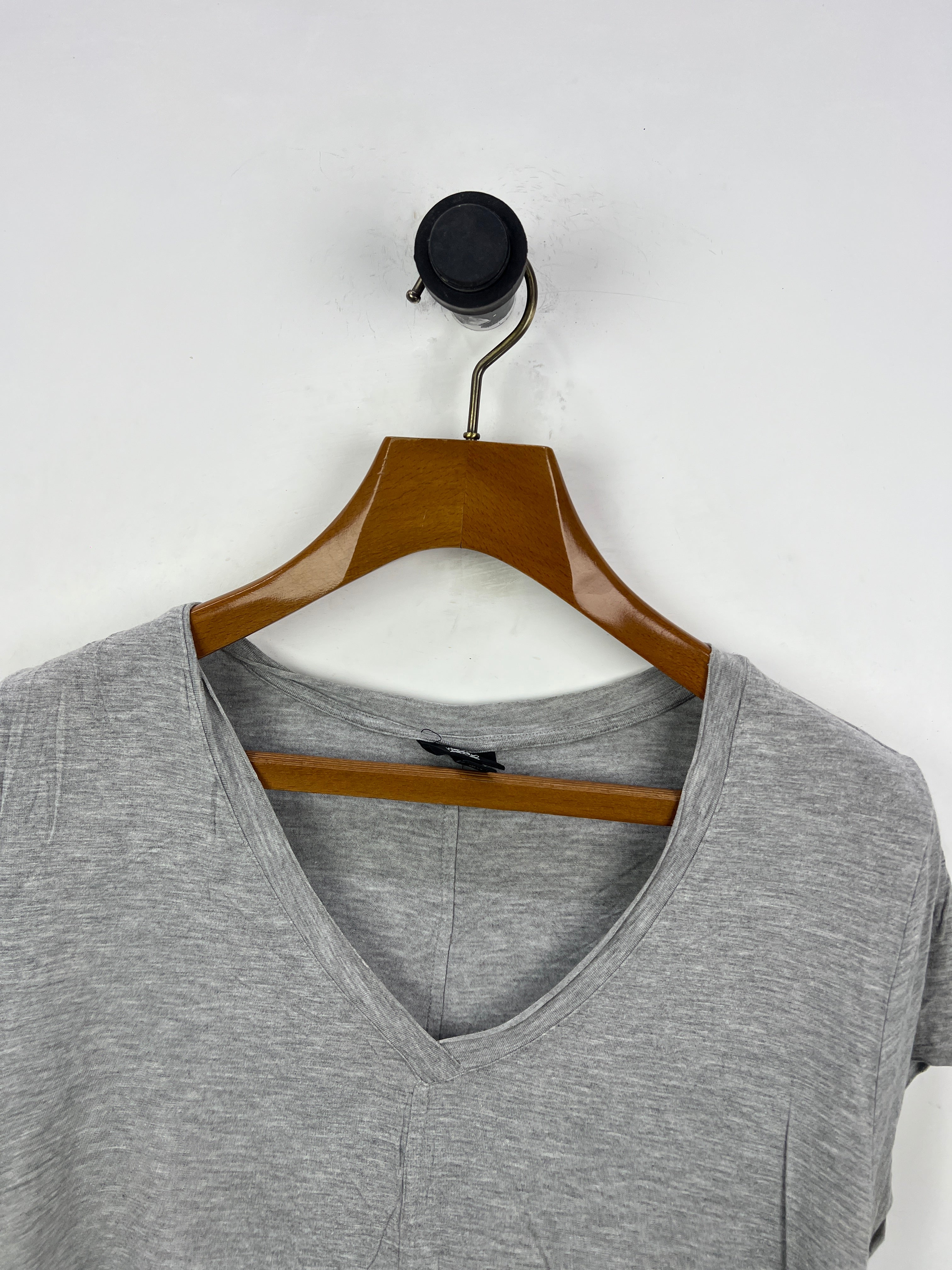 Mossimo T-Shirt (Women) (Large/X-Large)