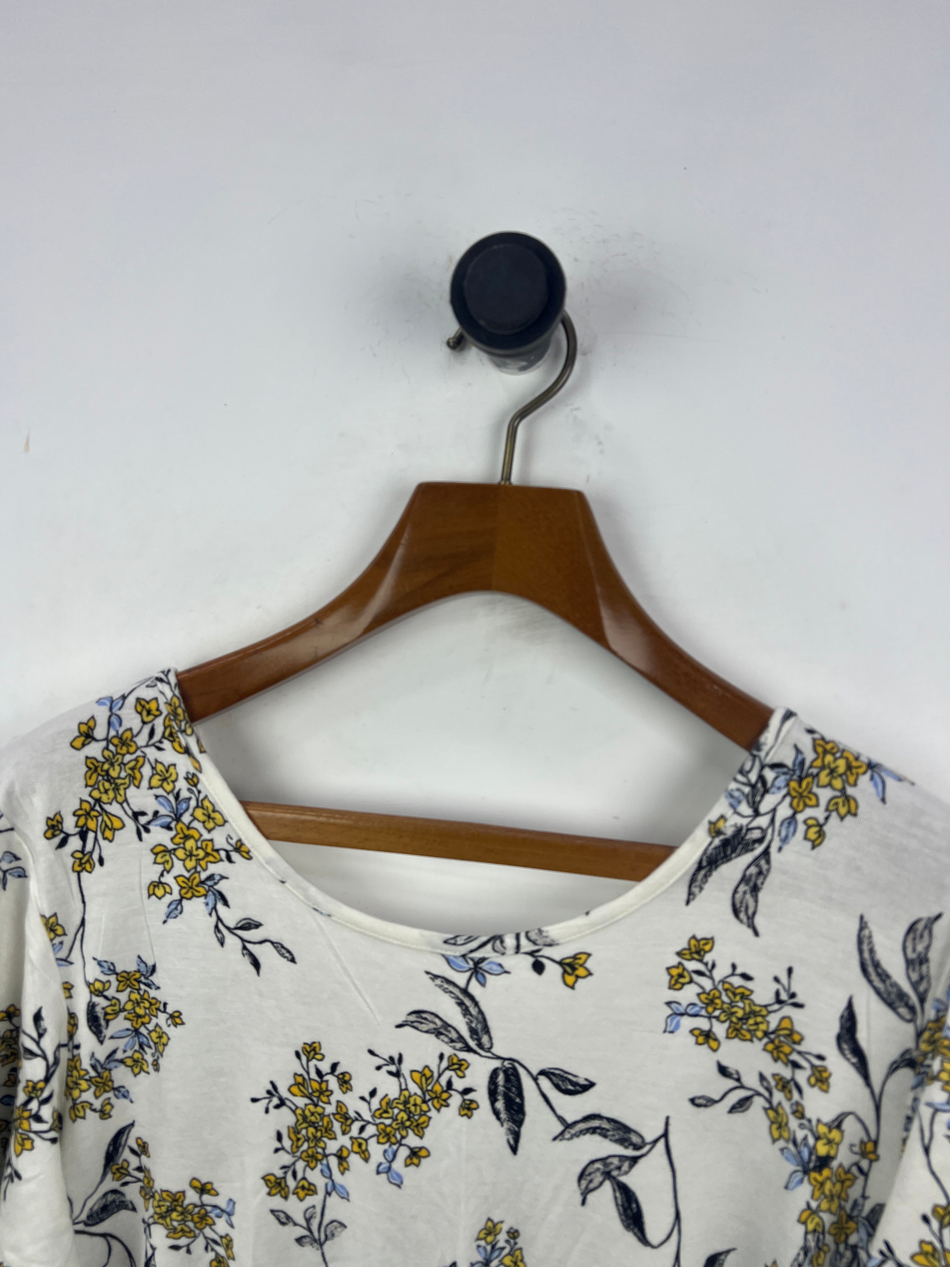 Blouse (Women) (Medium-Large)