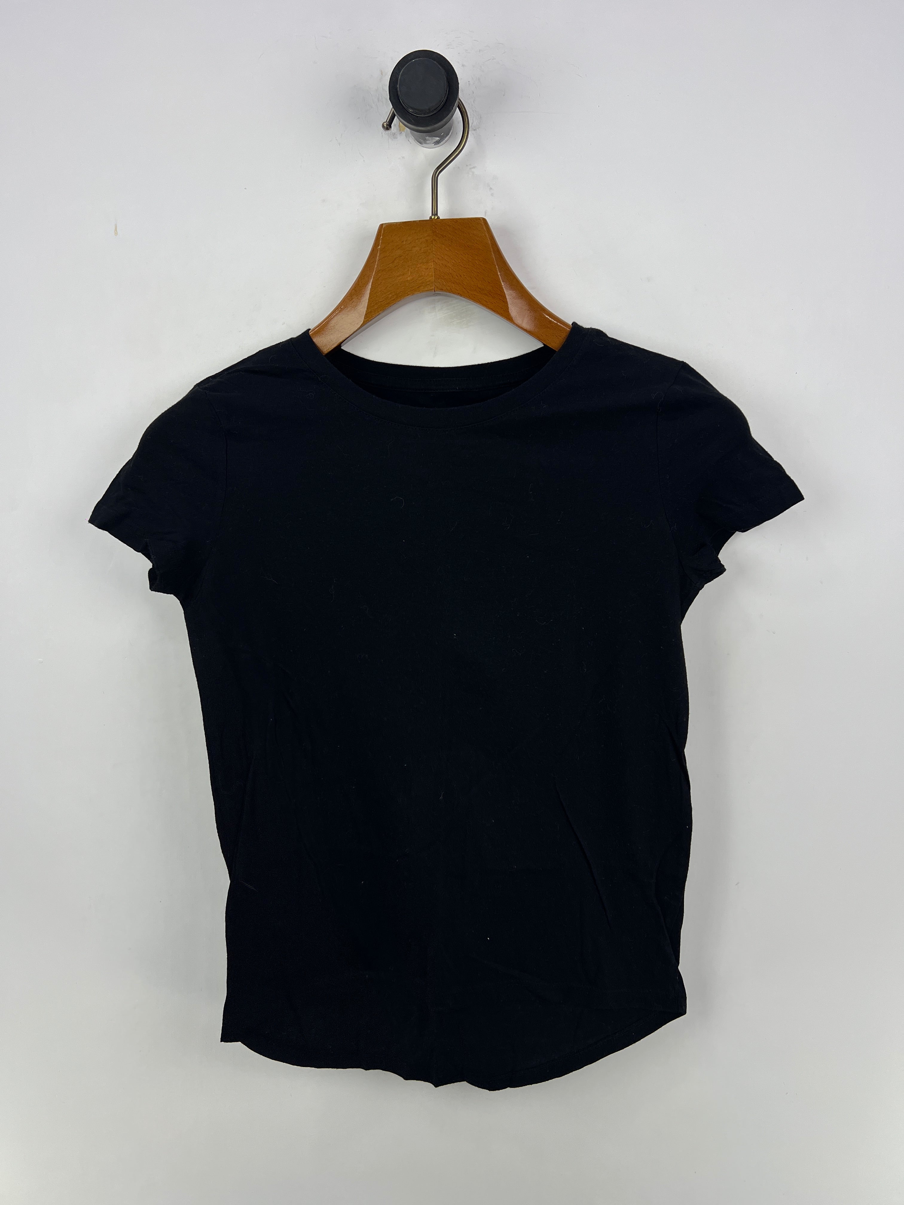 Old Navy T-Shirt (Women) (Medium)