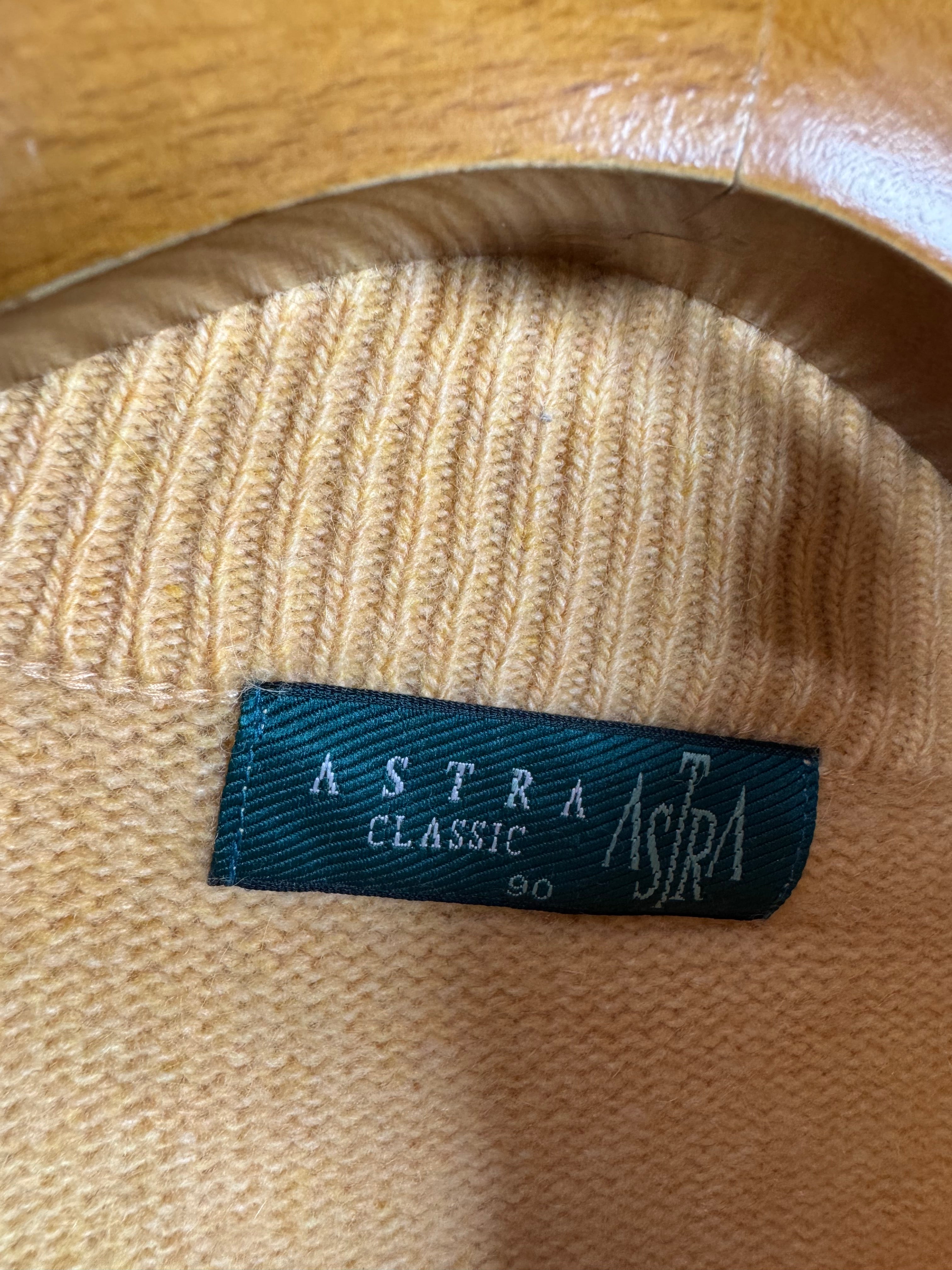 Astra Cable Knitted Quarter Zipper Sweater (Small)