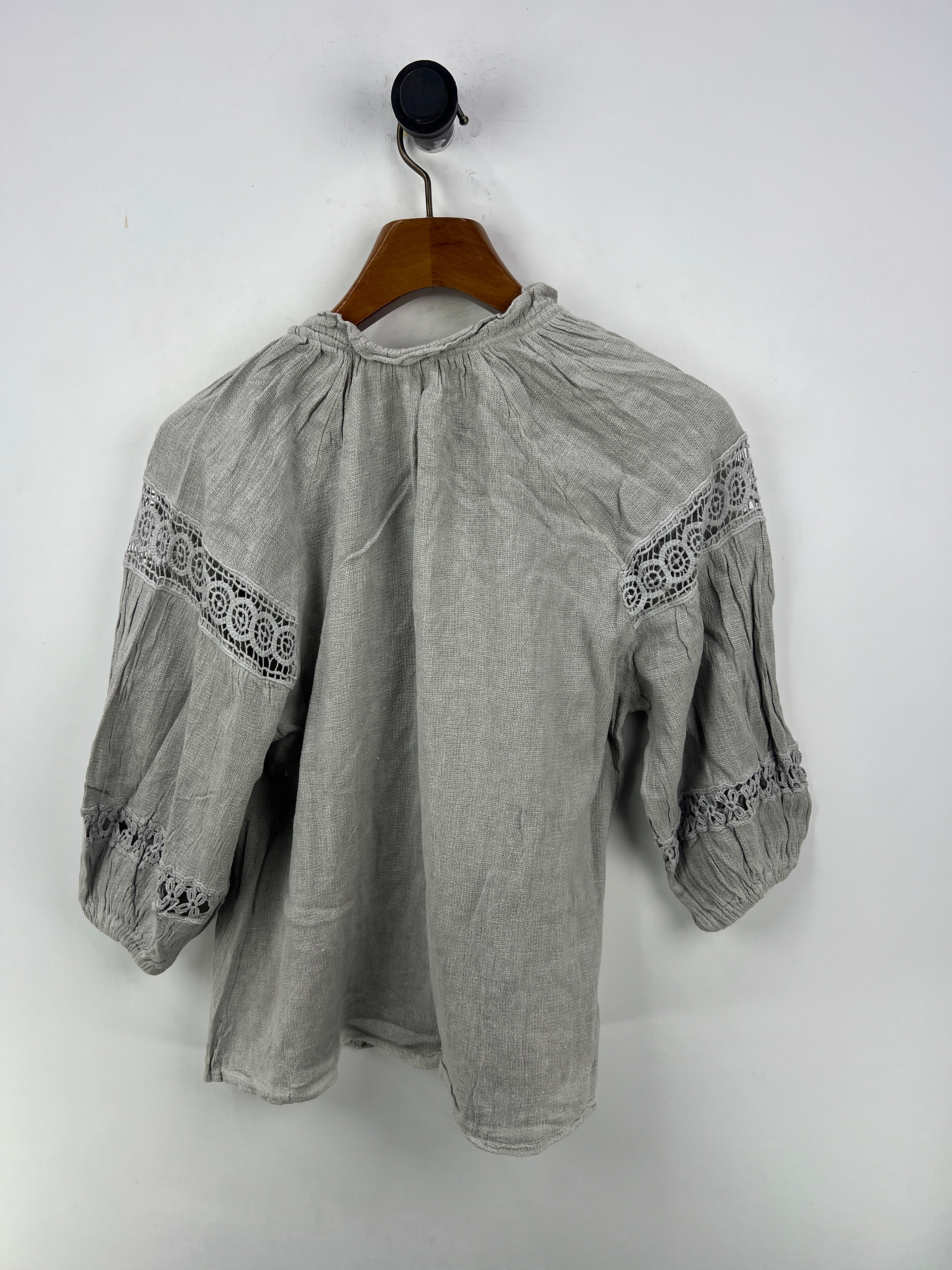 Blouse (Women) (Medium-Large)