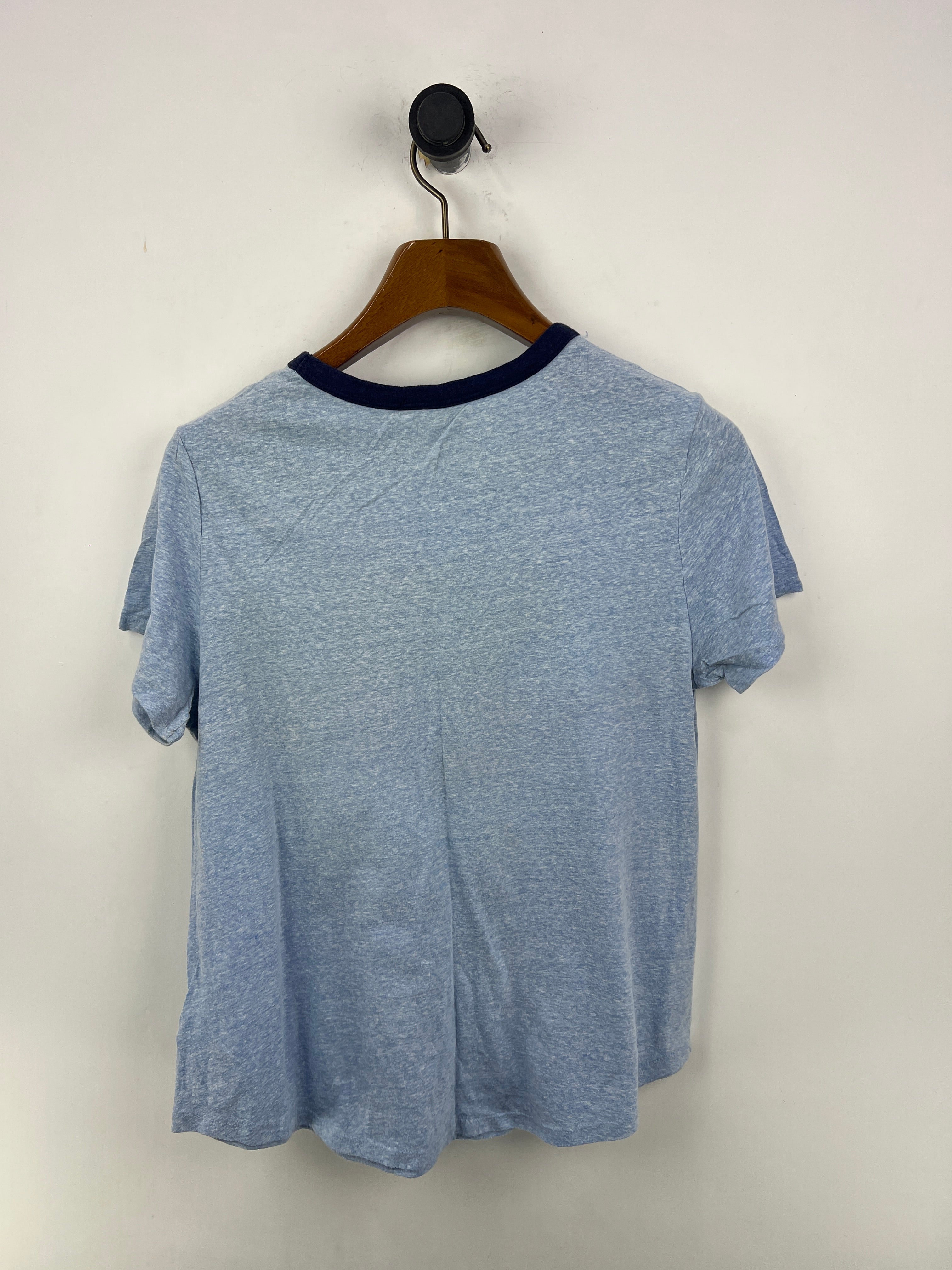 Old Navy T-Shirt (Women) (Large)
