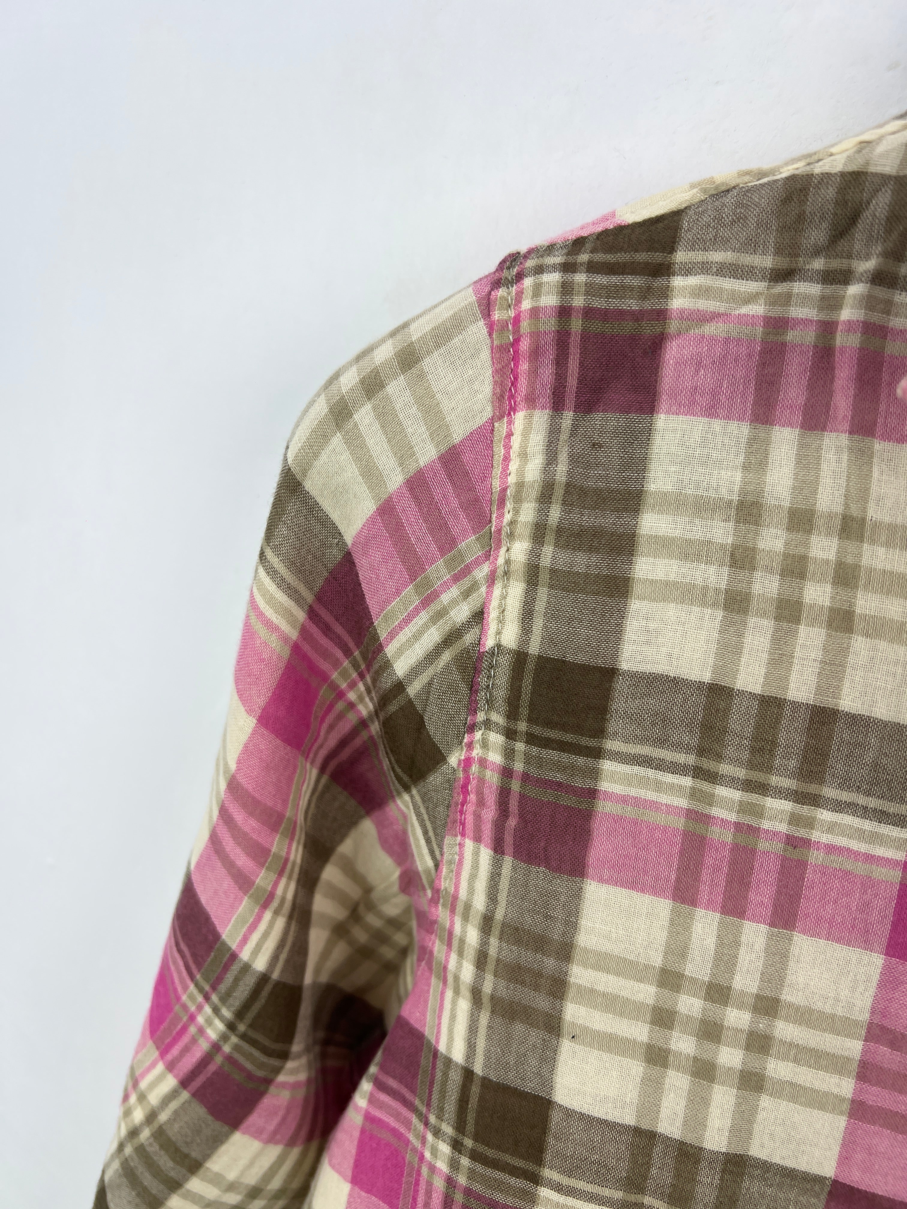 Gap Shirt (Women) (Small-Medium)