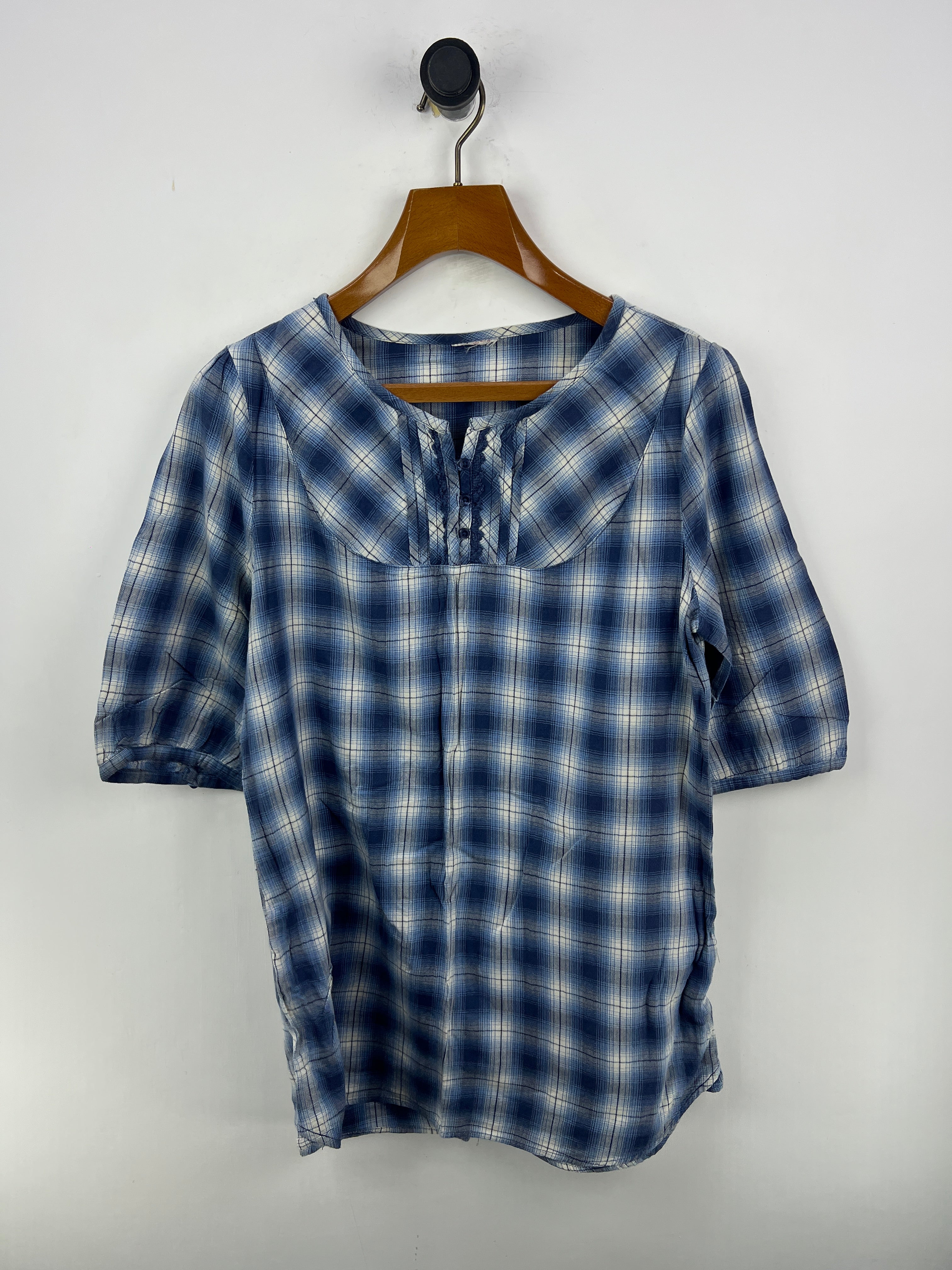Blouse (Women) (Medium)