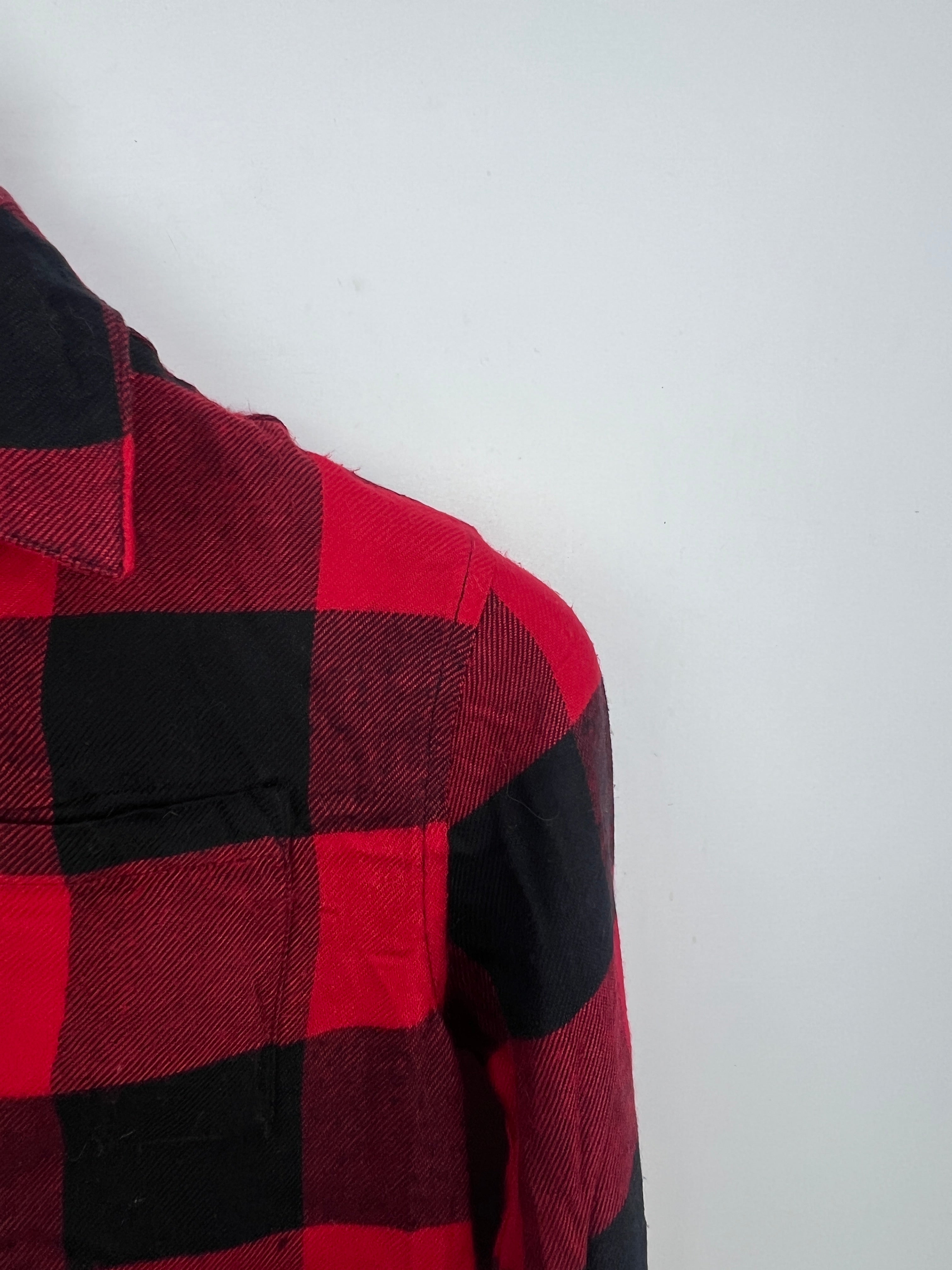 Old Navy Shirt (Women) (Small-Medium)