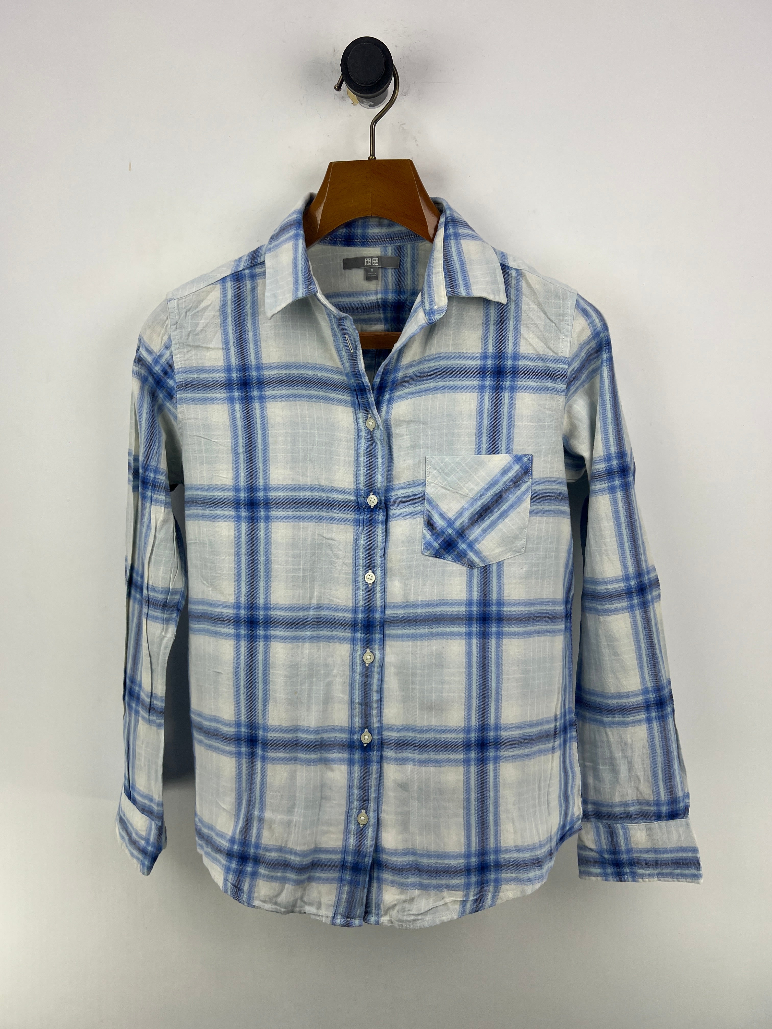 Uniqlo Shirt (Women) (Medium)