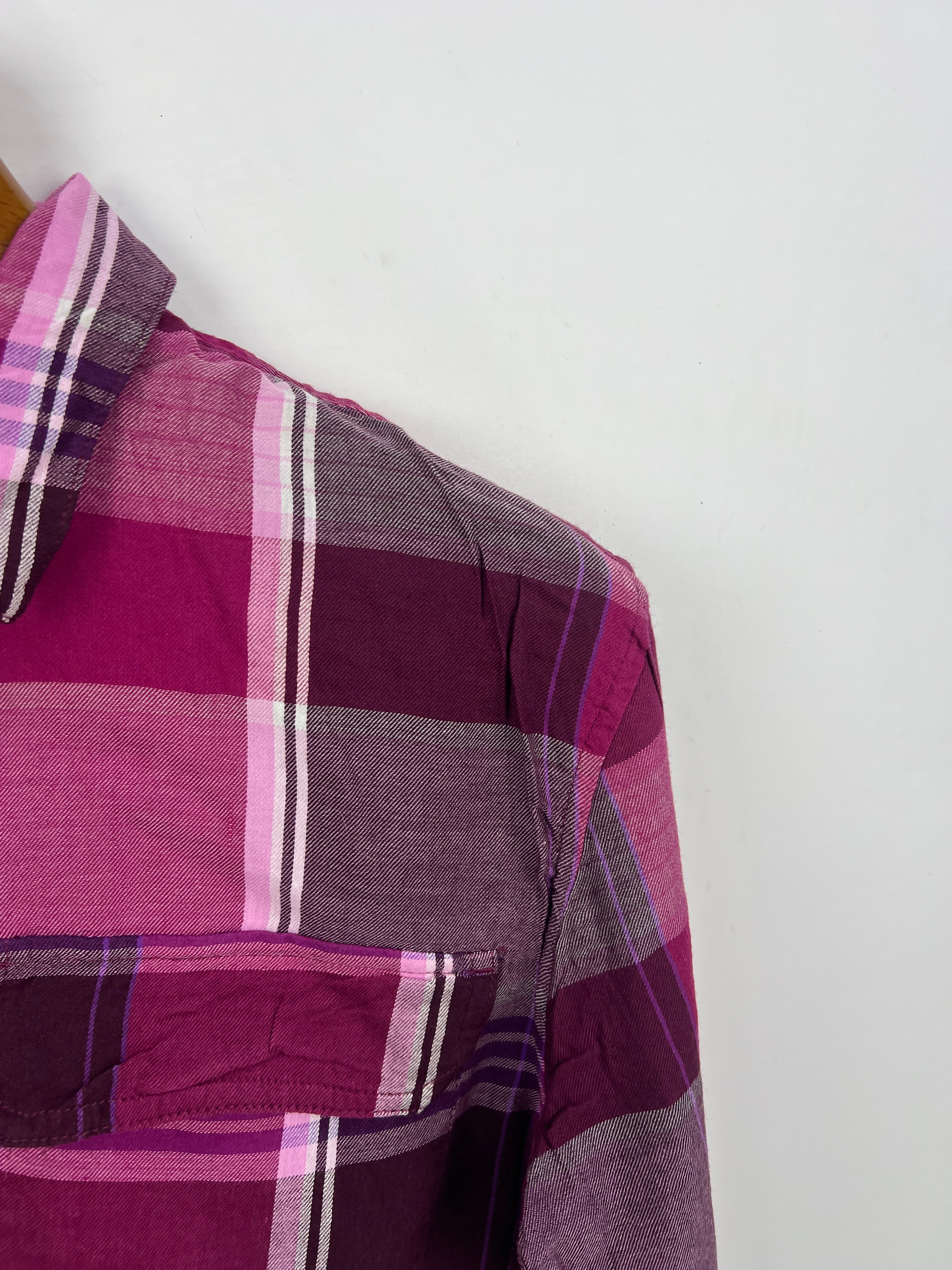 About Crop Shirt (Women) (Medium-Large)