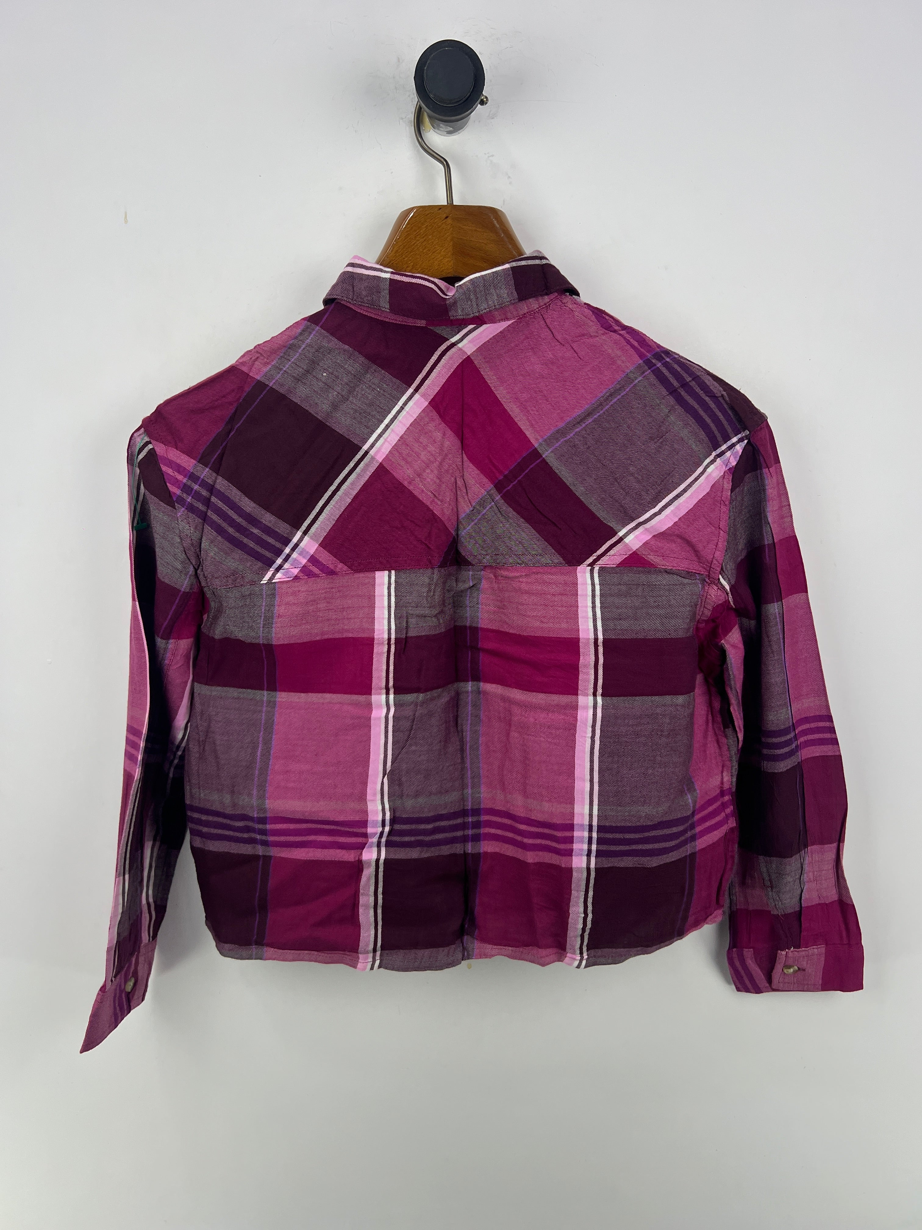 About Crop Shirt (Women) (Medium-Large)