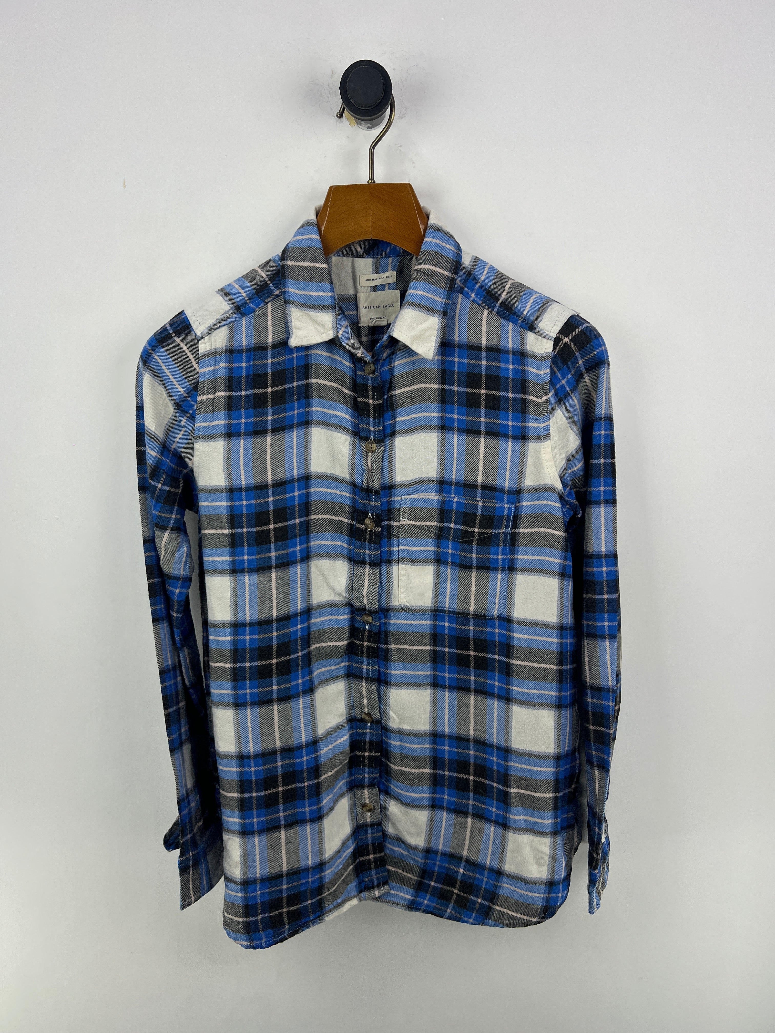American Eagle Shirt (Women) (Medium)