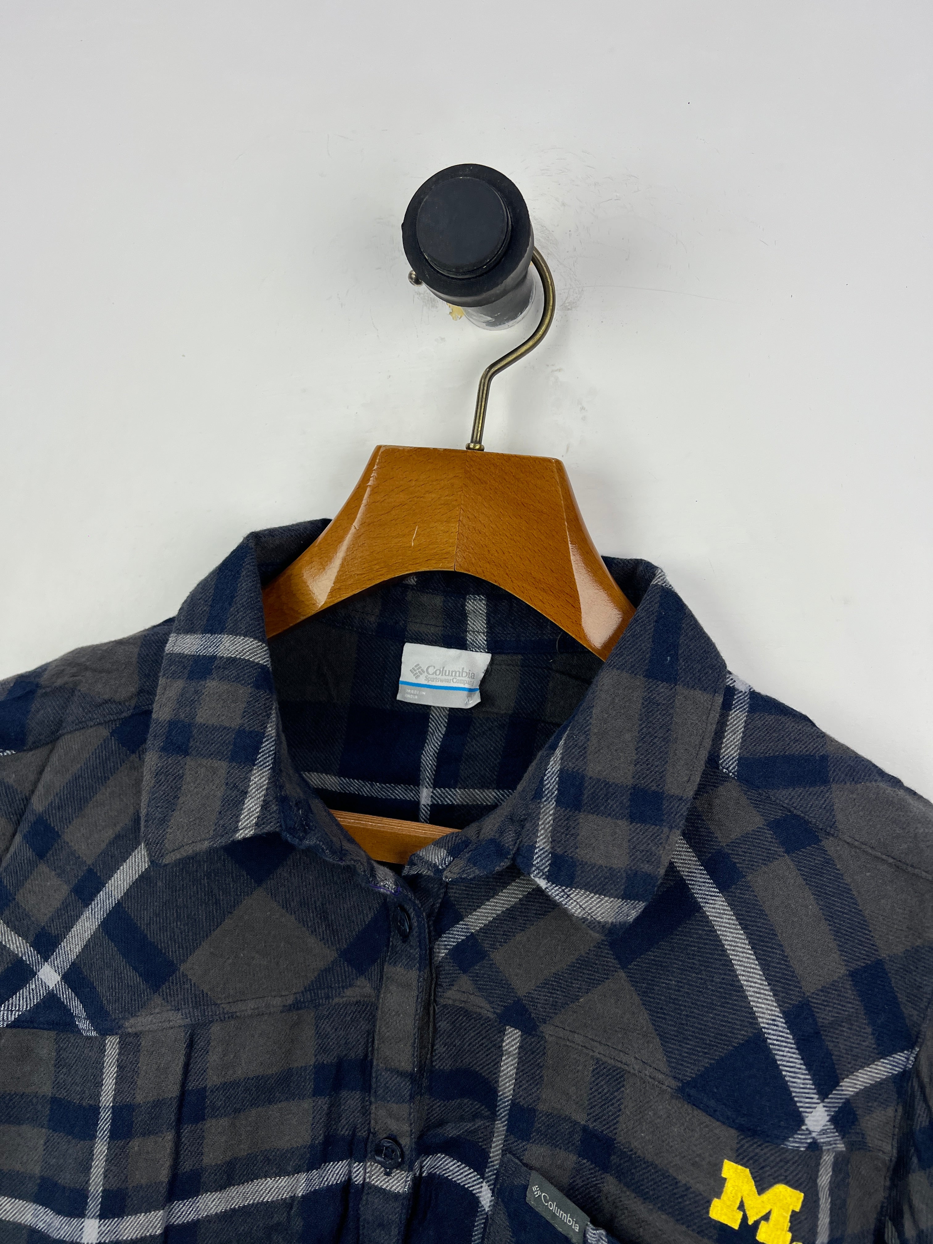 Columbia Shirt (Women) (X-Large)
