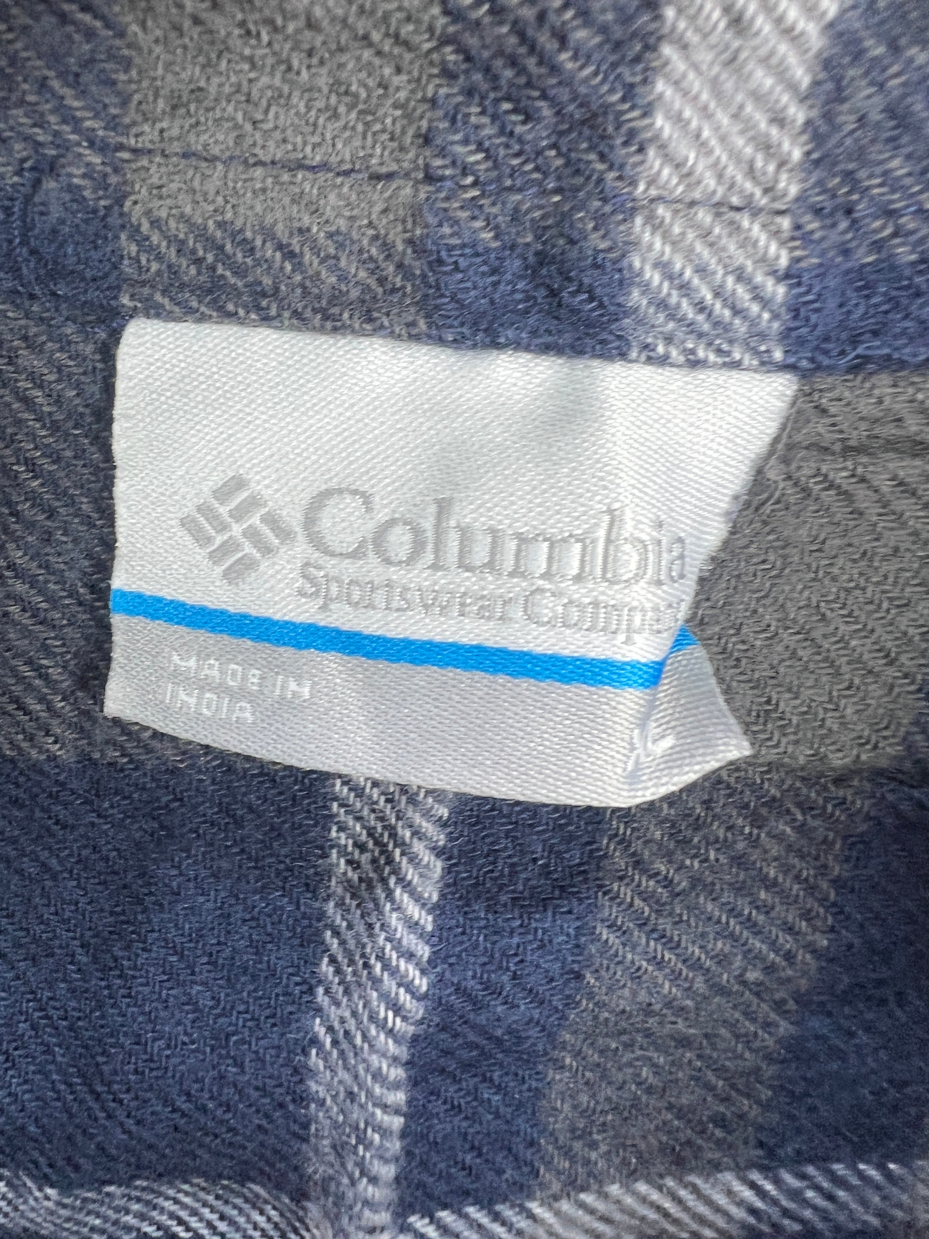 Columbia Shirt (Women) (X-Large)