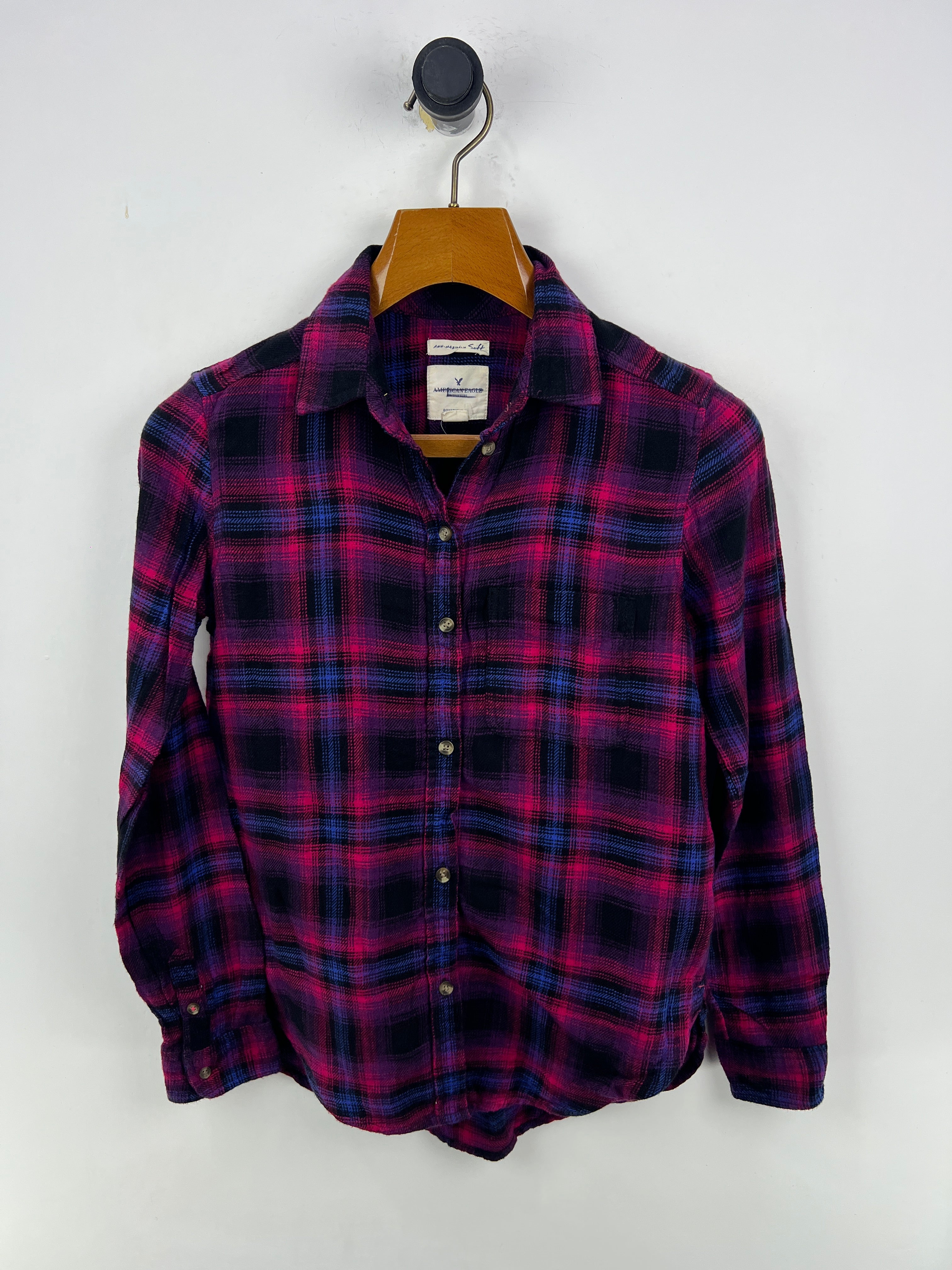 American Eagle Shirt (Women) (Small-Medium)