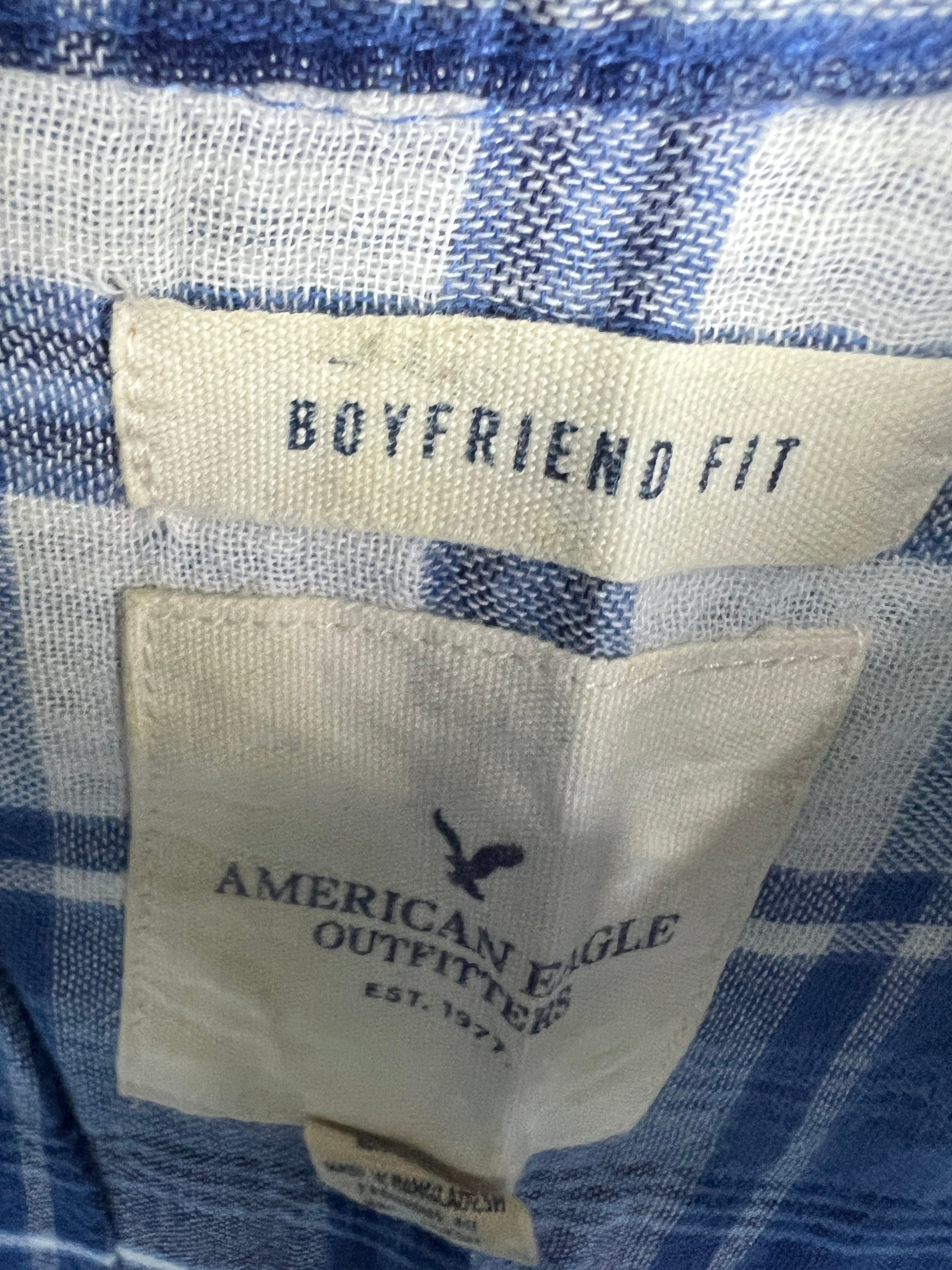 American Eagle Shirt (Women) (Medium-Large)