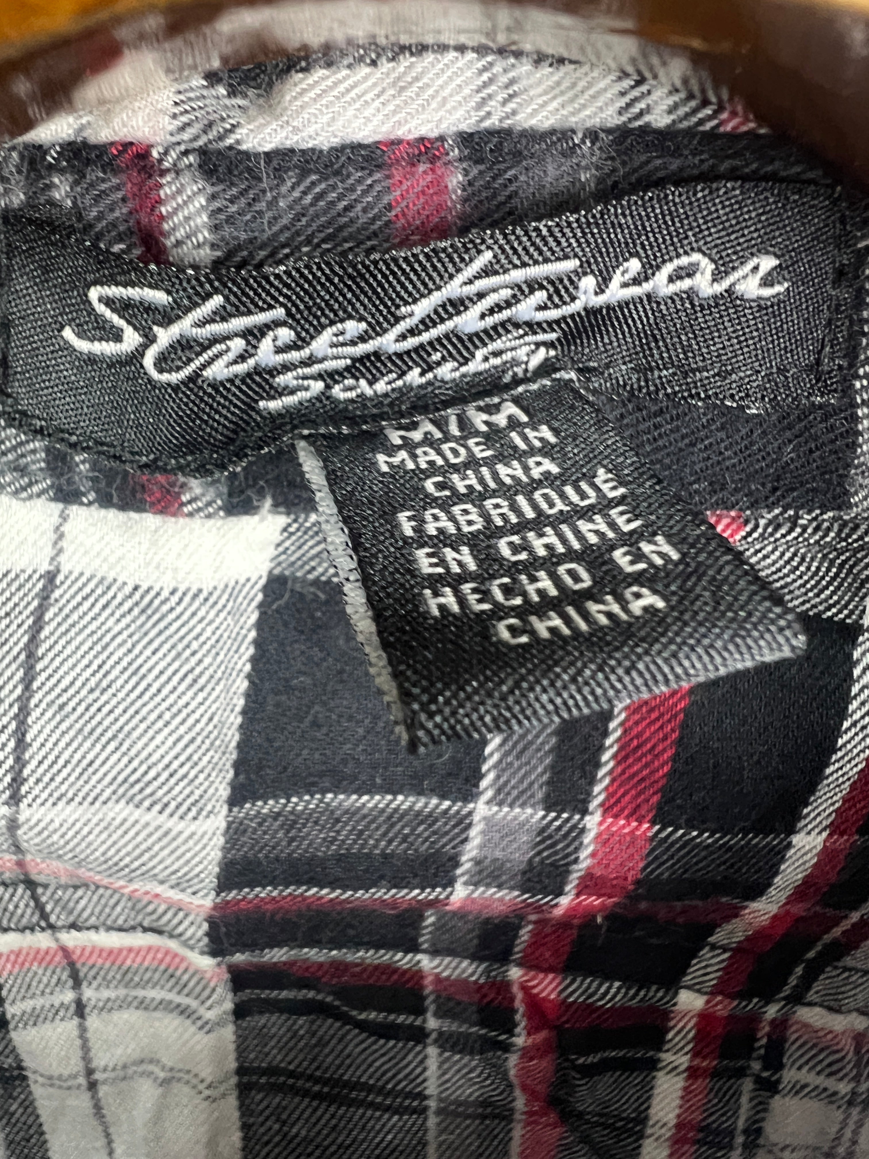 Street Wear Shirt (Women) (Small-Medium)