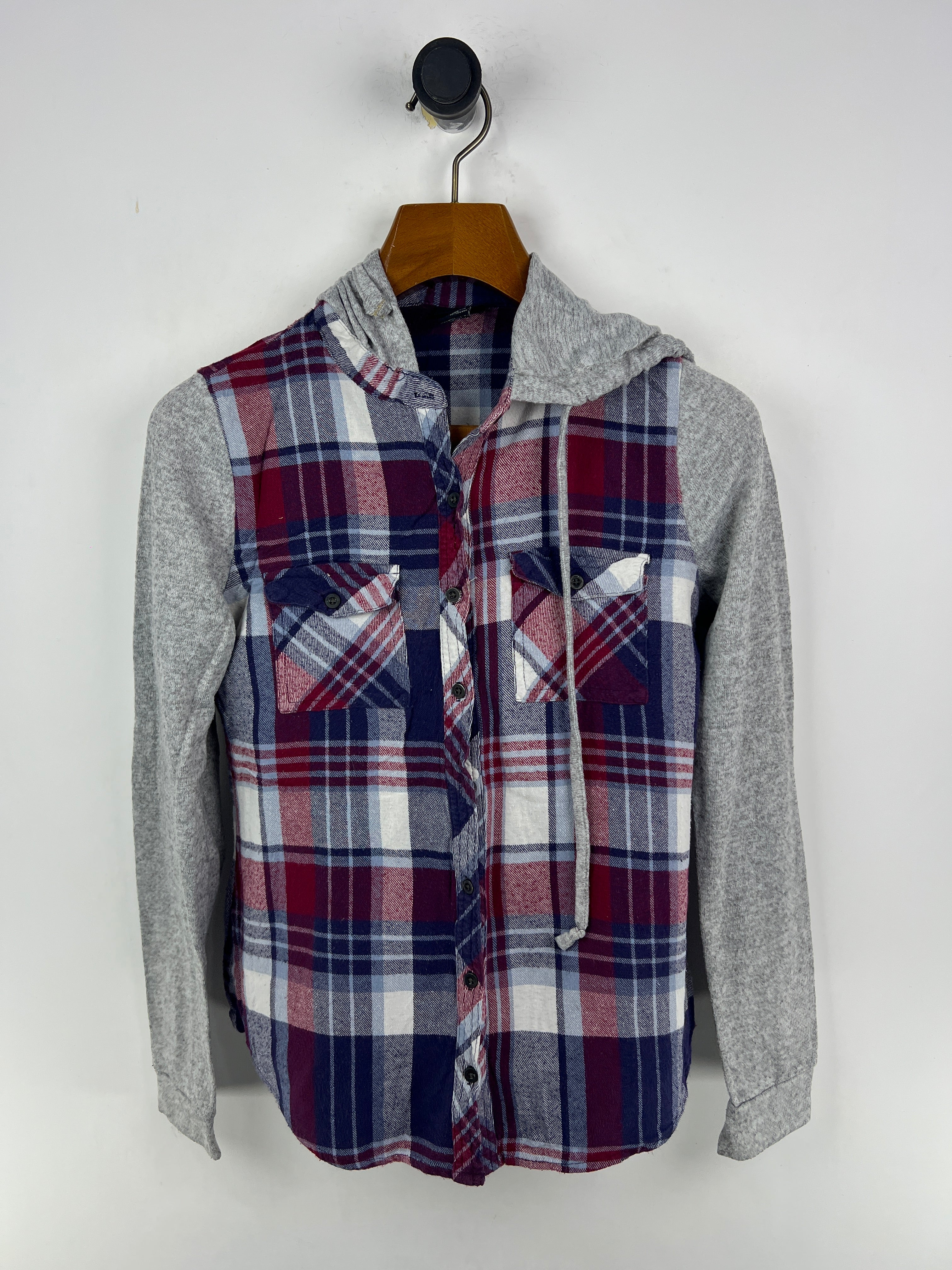 Rue 21 Shirt (Women) (Medium-Large)