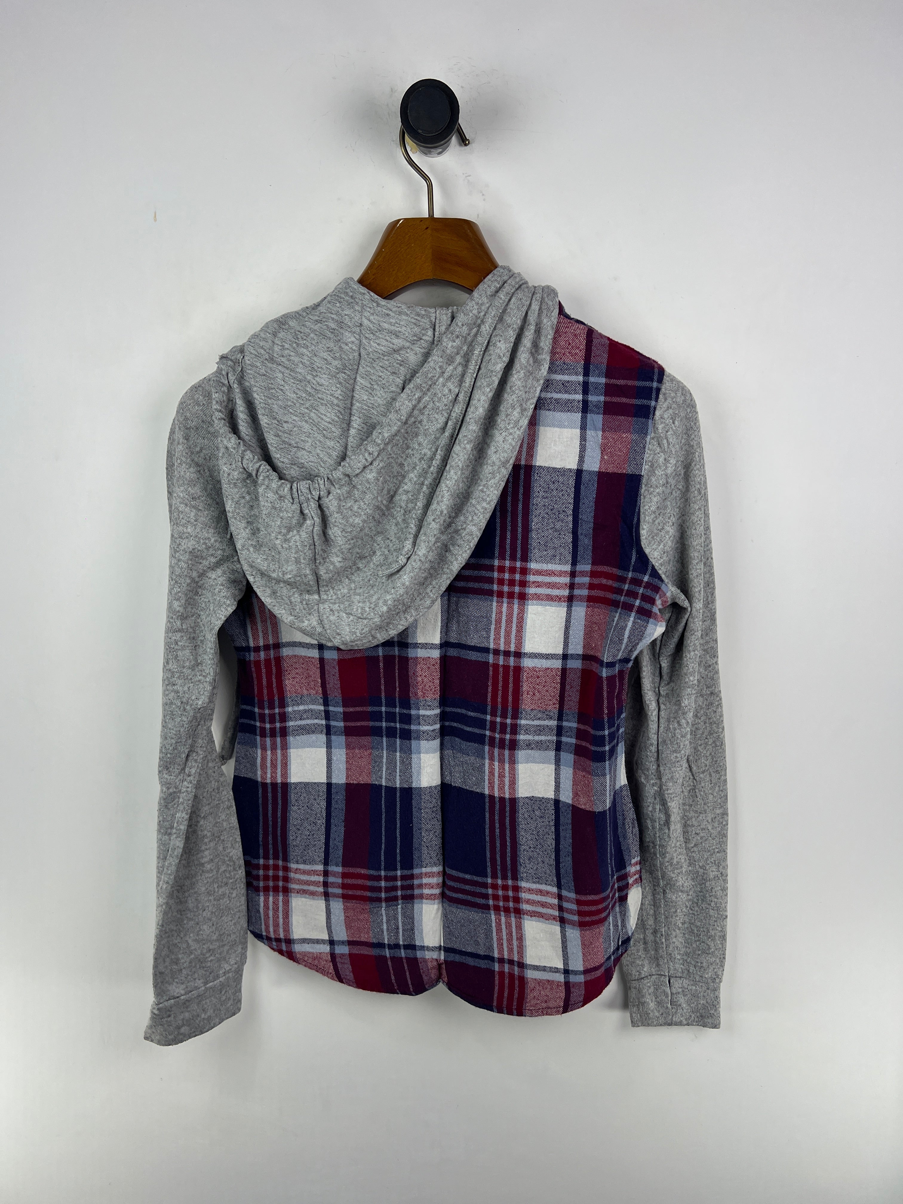 Rue 21 Shirt (Women) (Medium-Large)