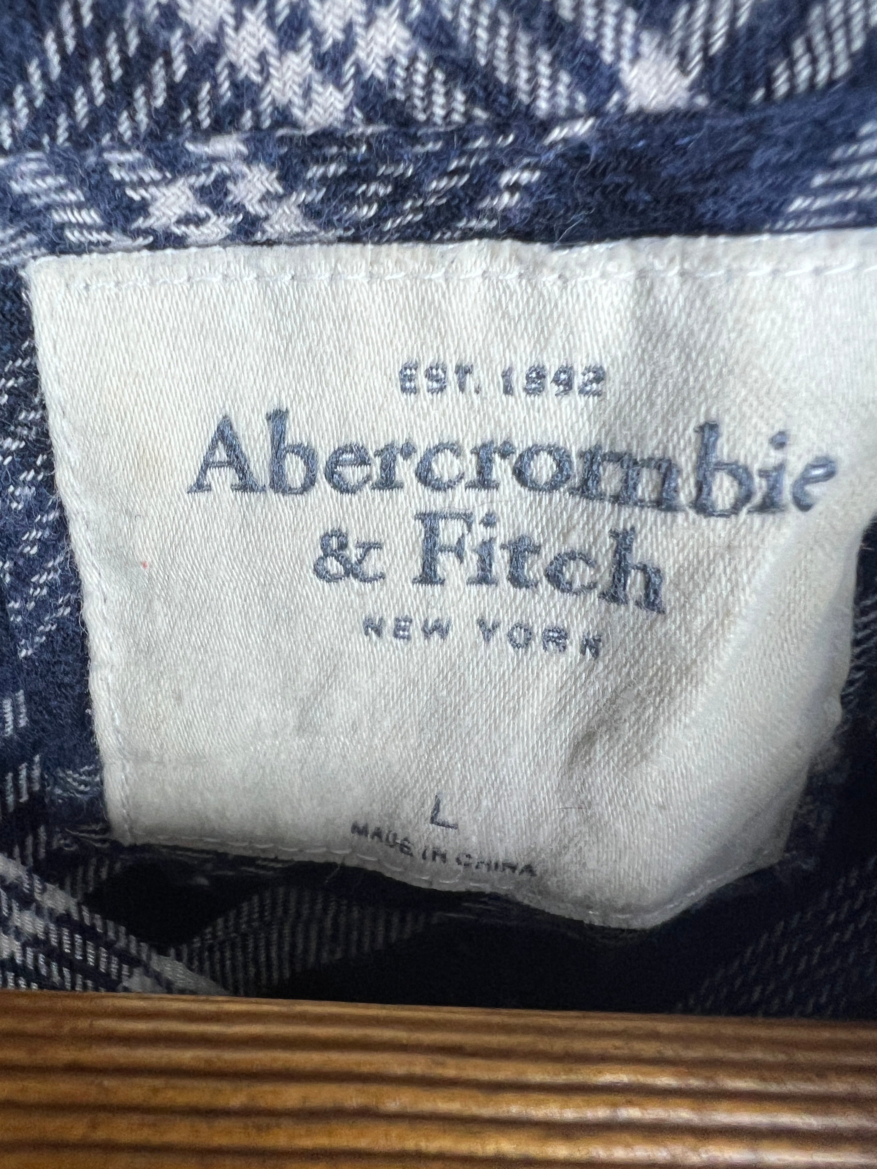 Abercrombie & Fitch Shirt (Women) (Large)