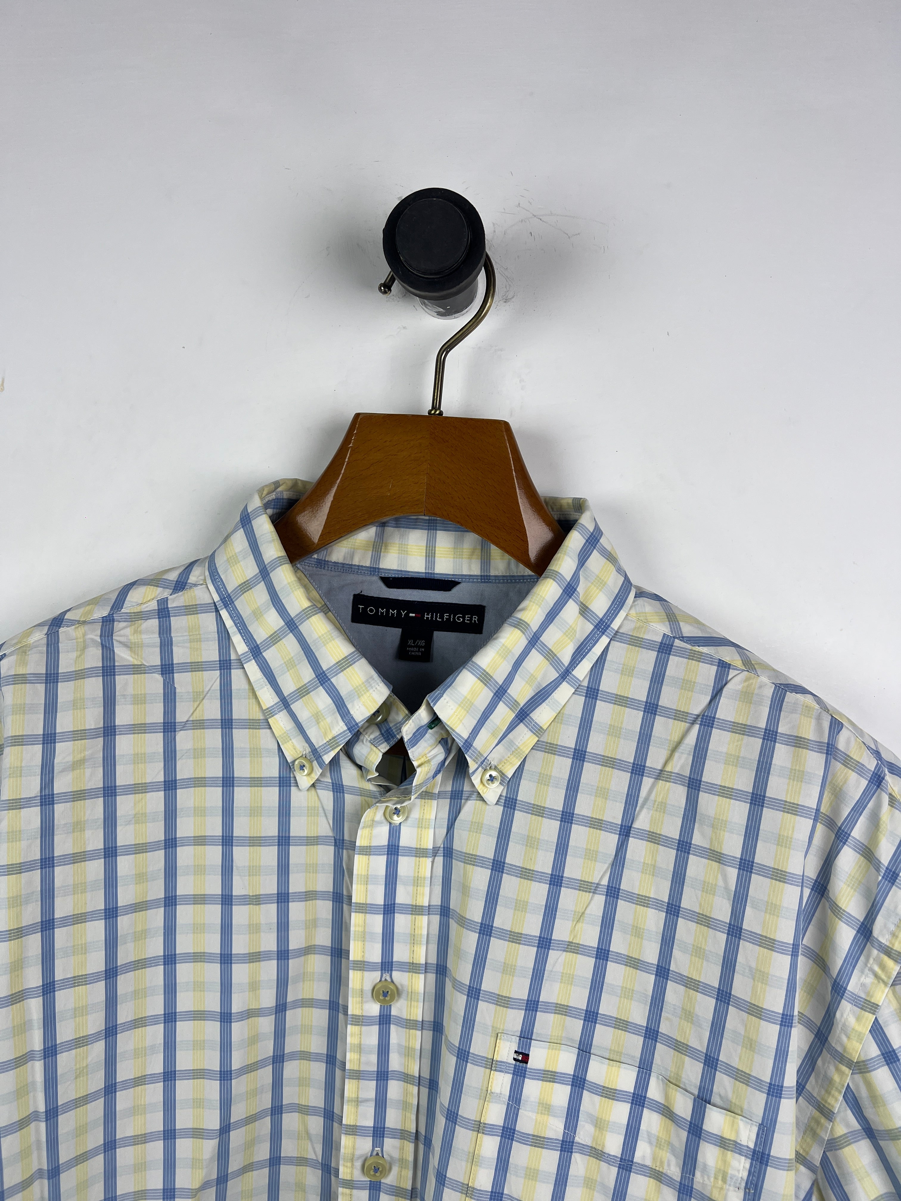 Tommy Hilfiger Shirt (X-Large)