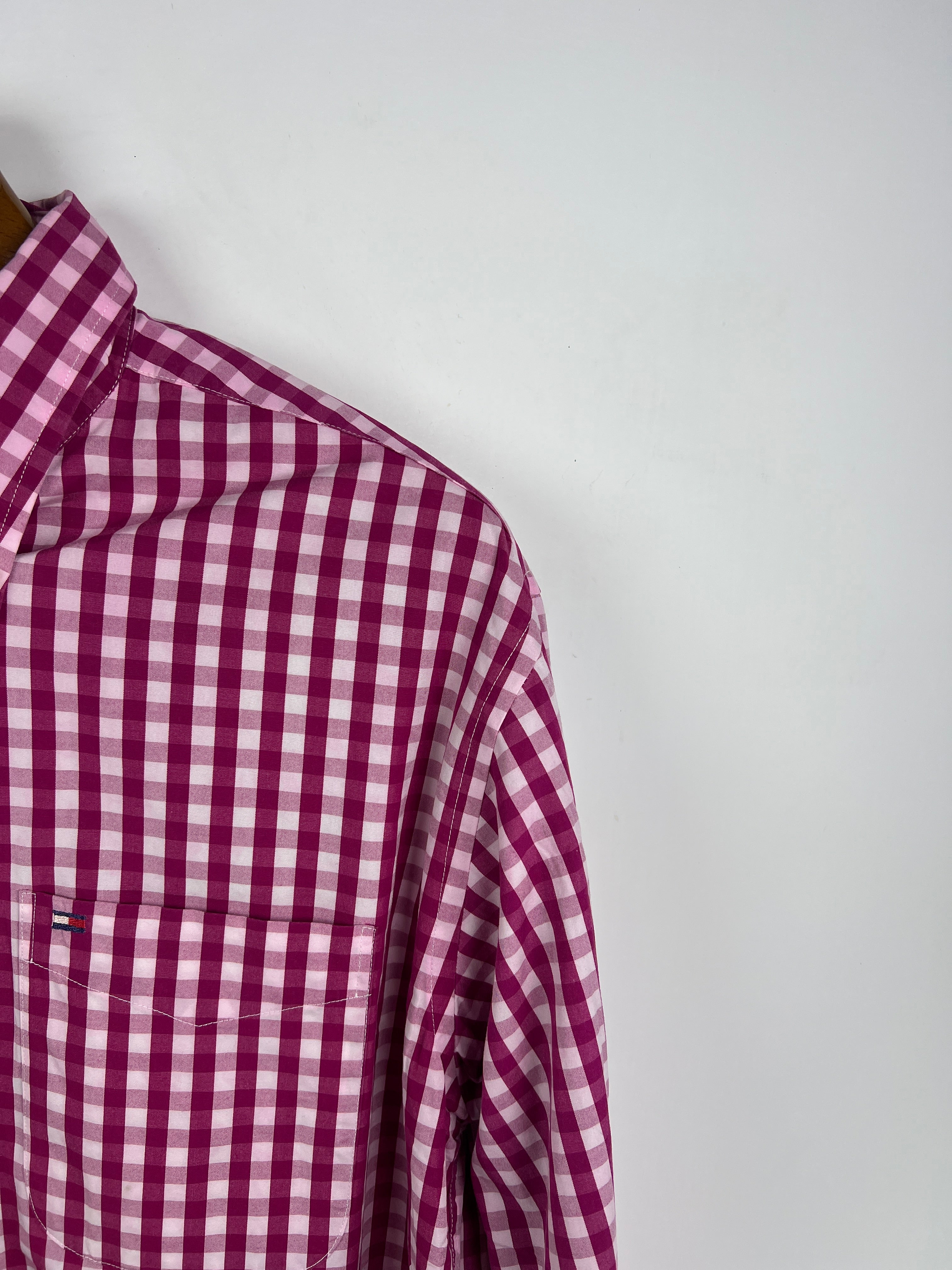 Tommy Hilfiger Shirt (Large)