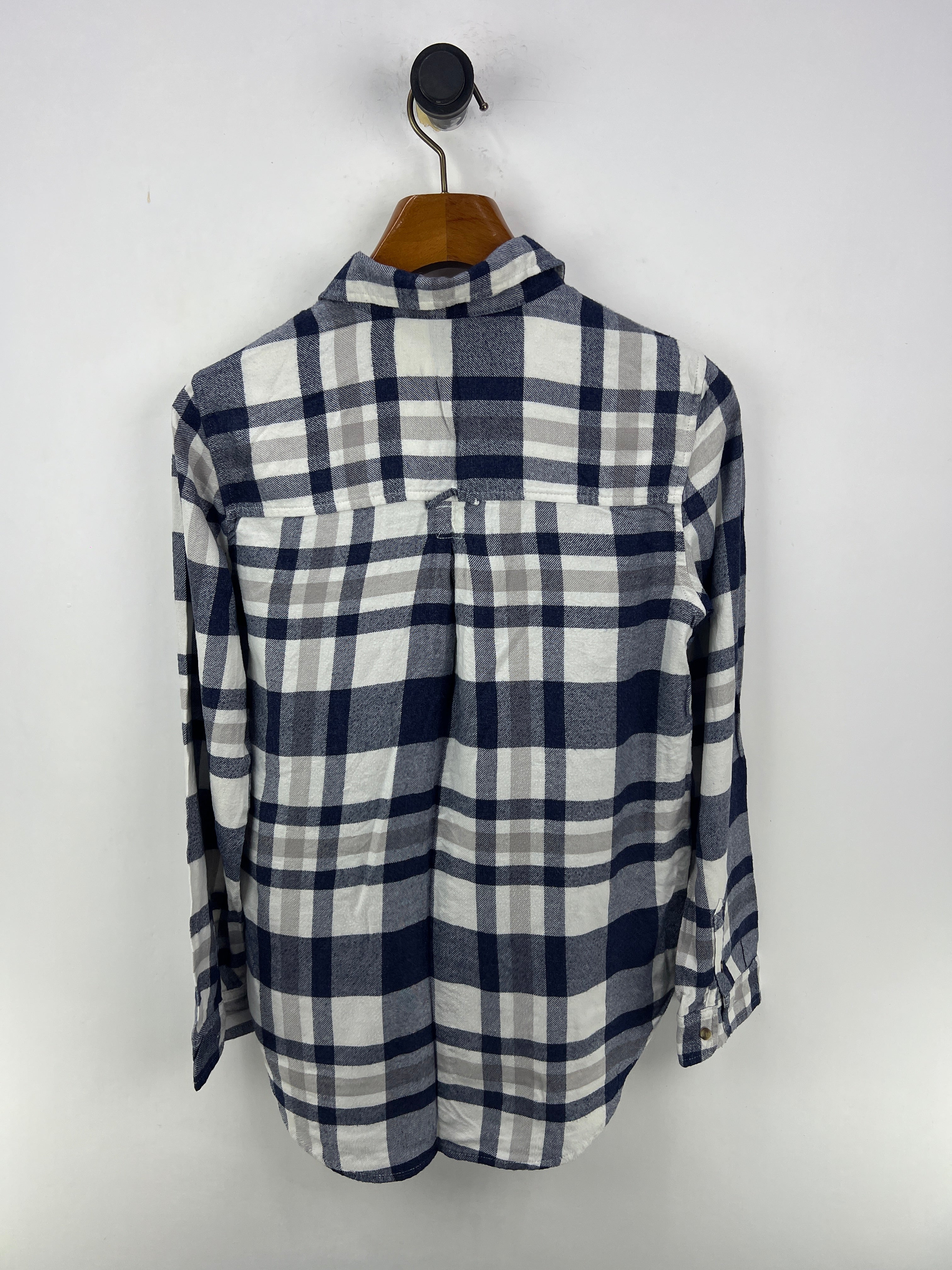American Eagle Shirt (Women) (Medium-Large)