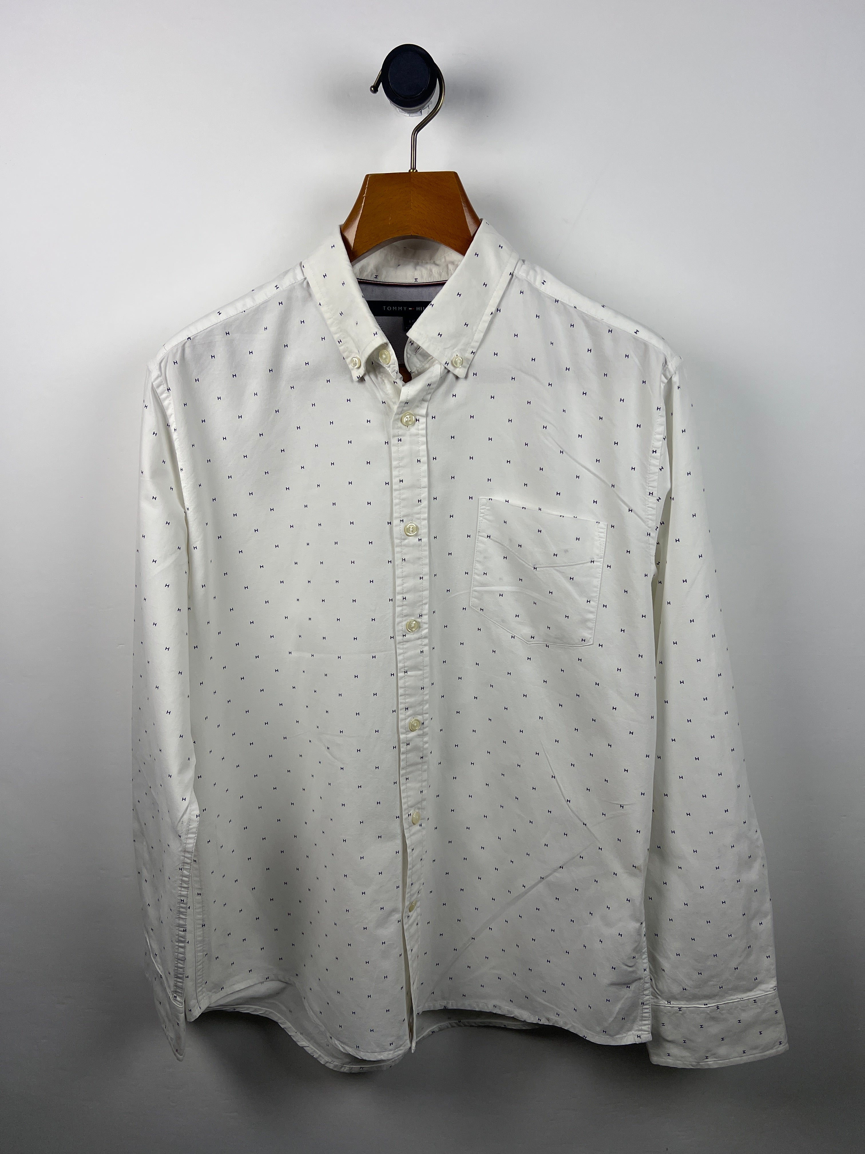 Tommy Hilfiger Shirt (Large)