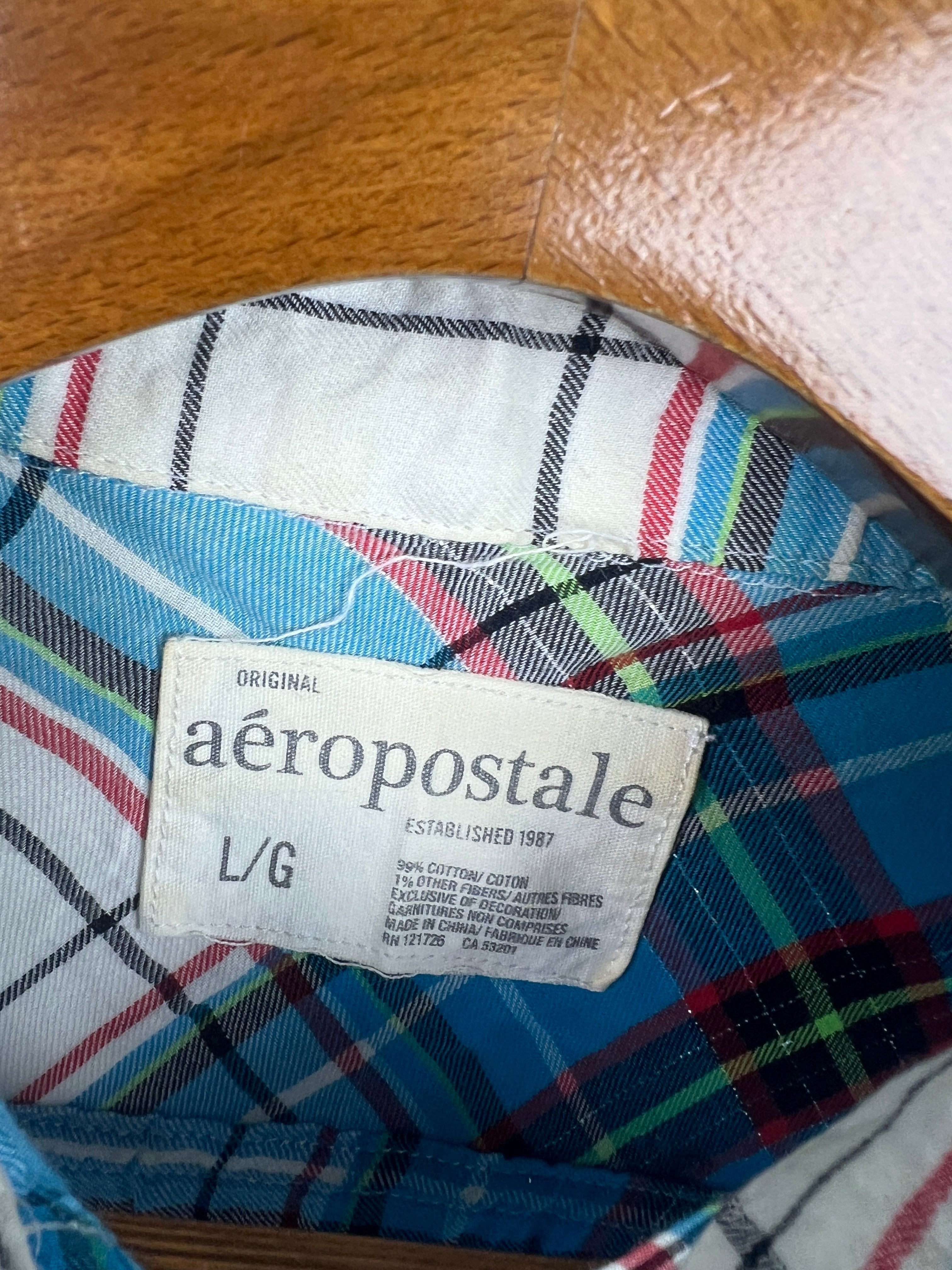 Aeropostale Shirt (Women) (Small-Medium)