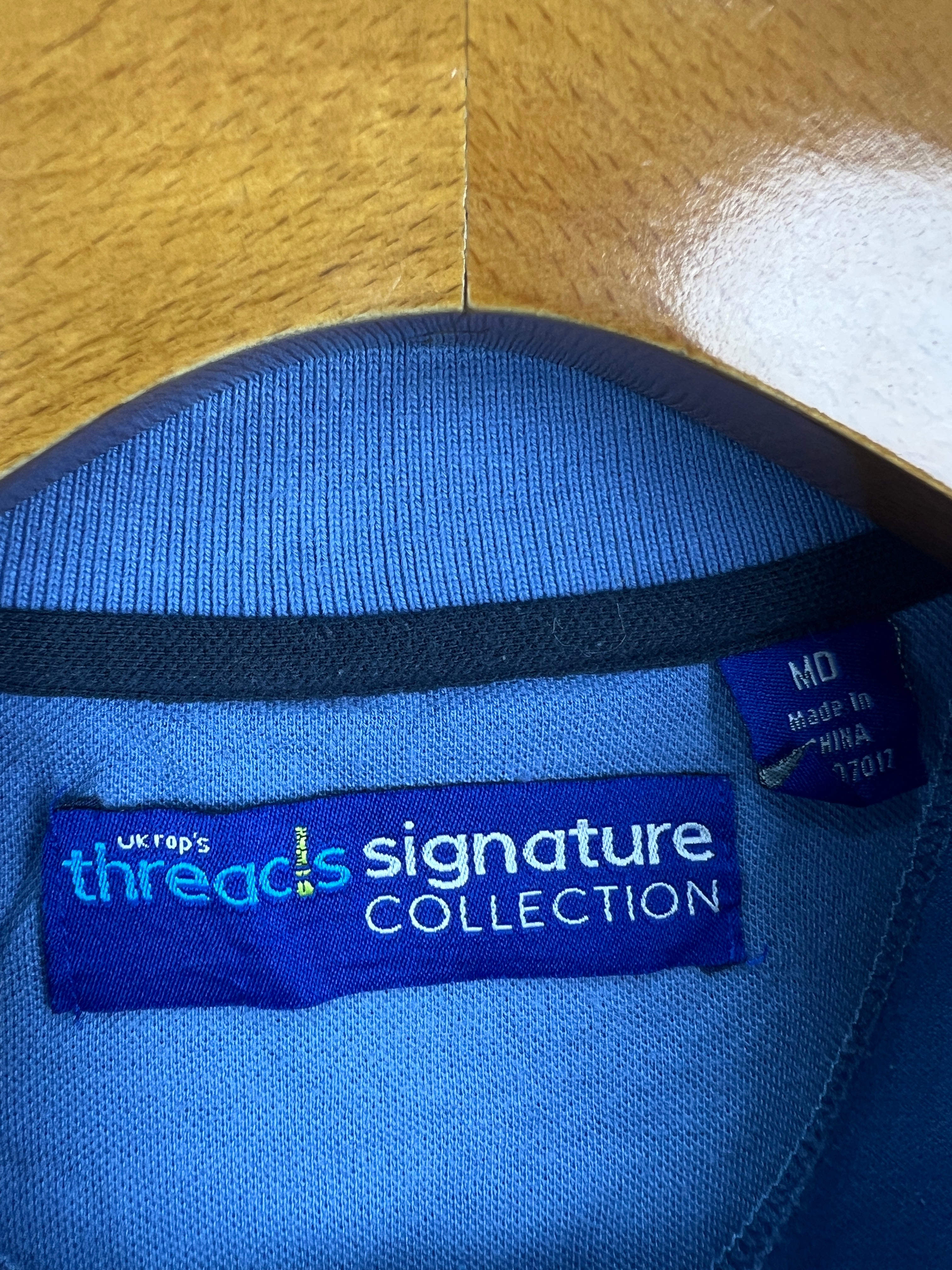 Threads Polo (Medium-Large)