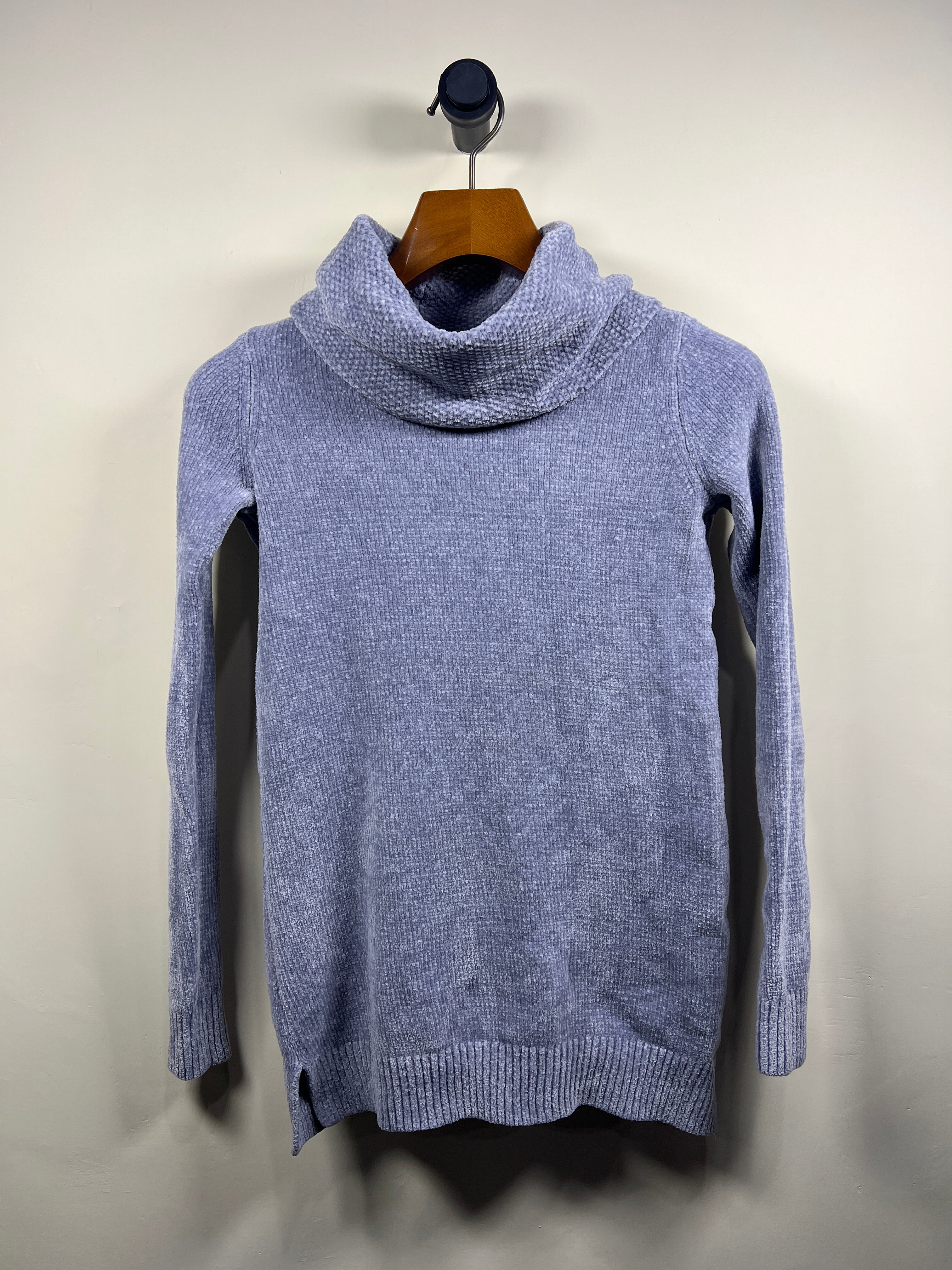 Turtle Neck Velvet Sweater (Small)