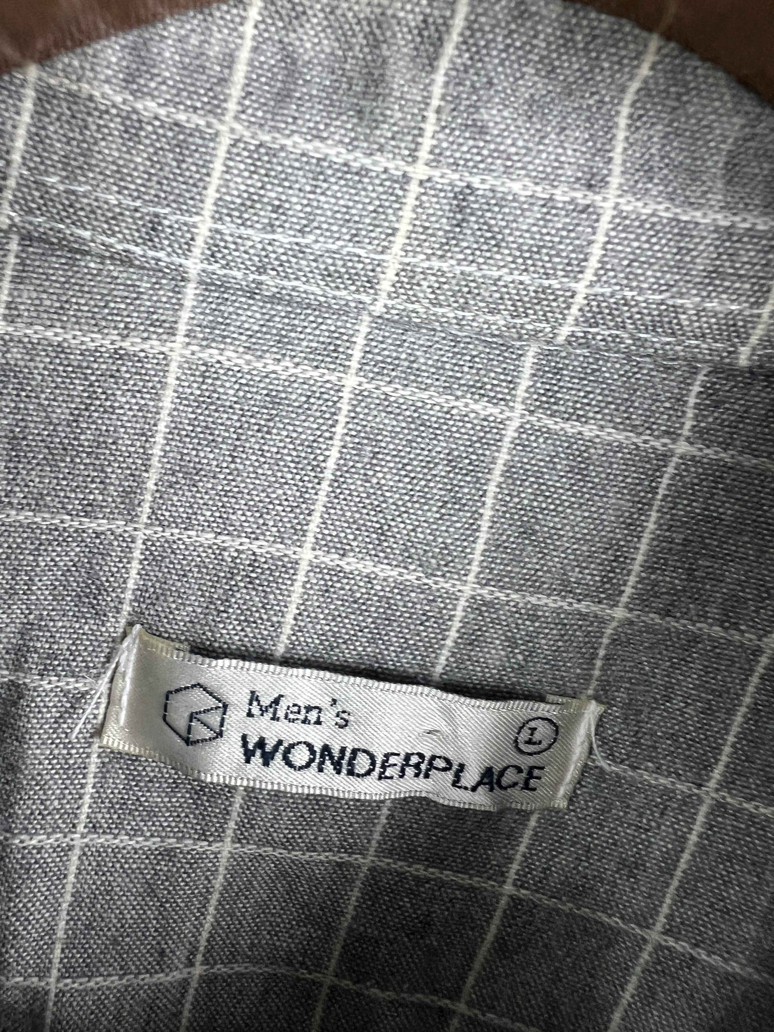 Wonder Place Linen Shirt (Medium)