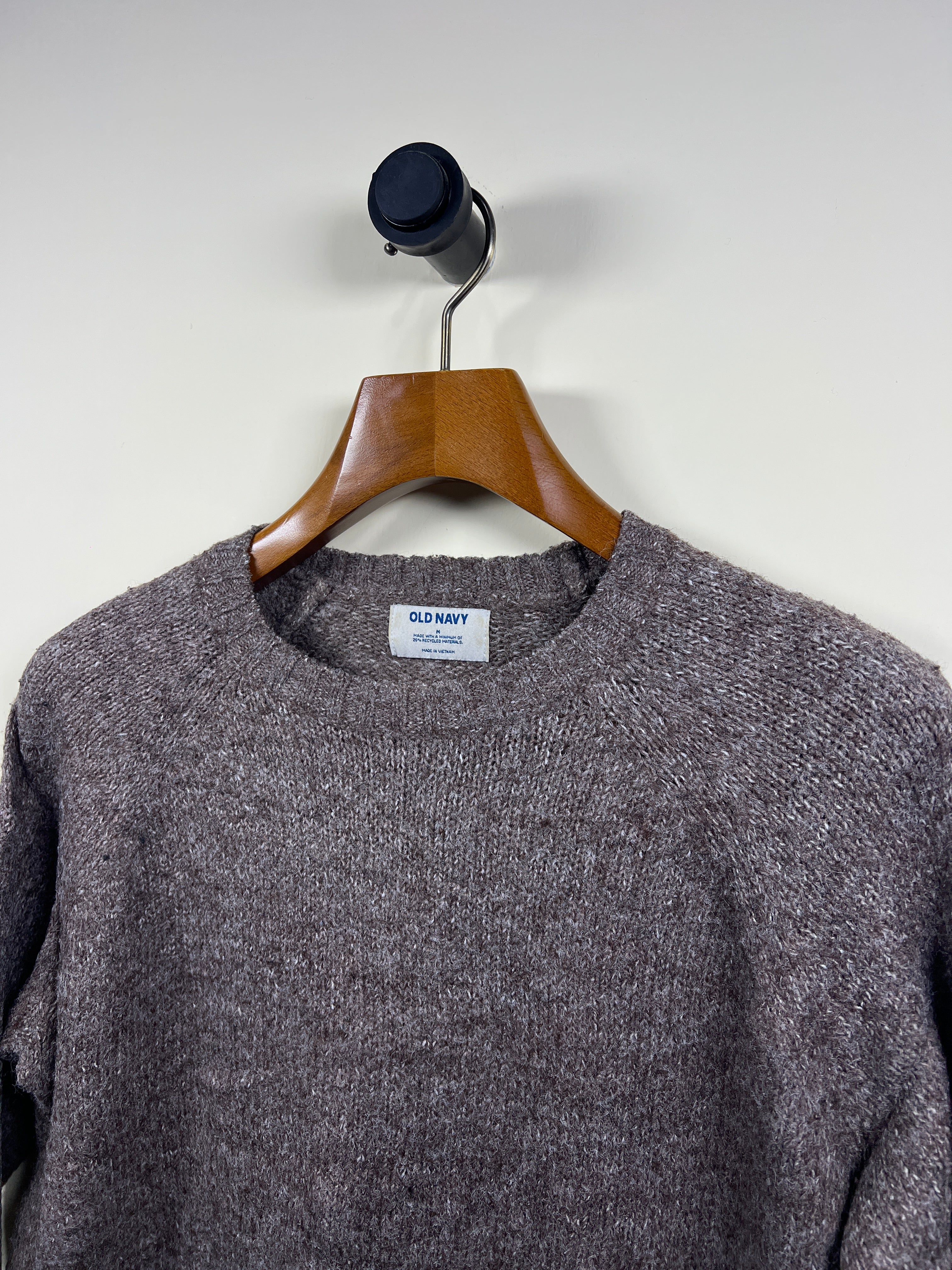 Old Navy Sweater (Women) (Medium-Large)