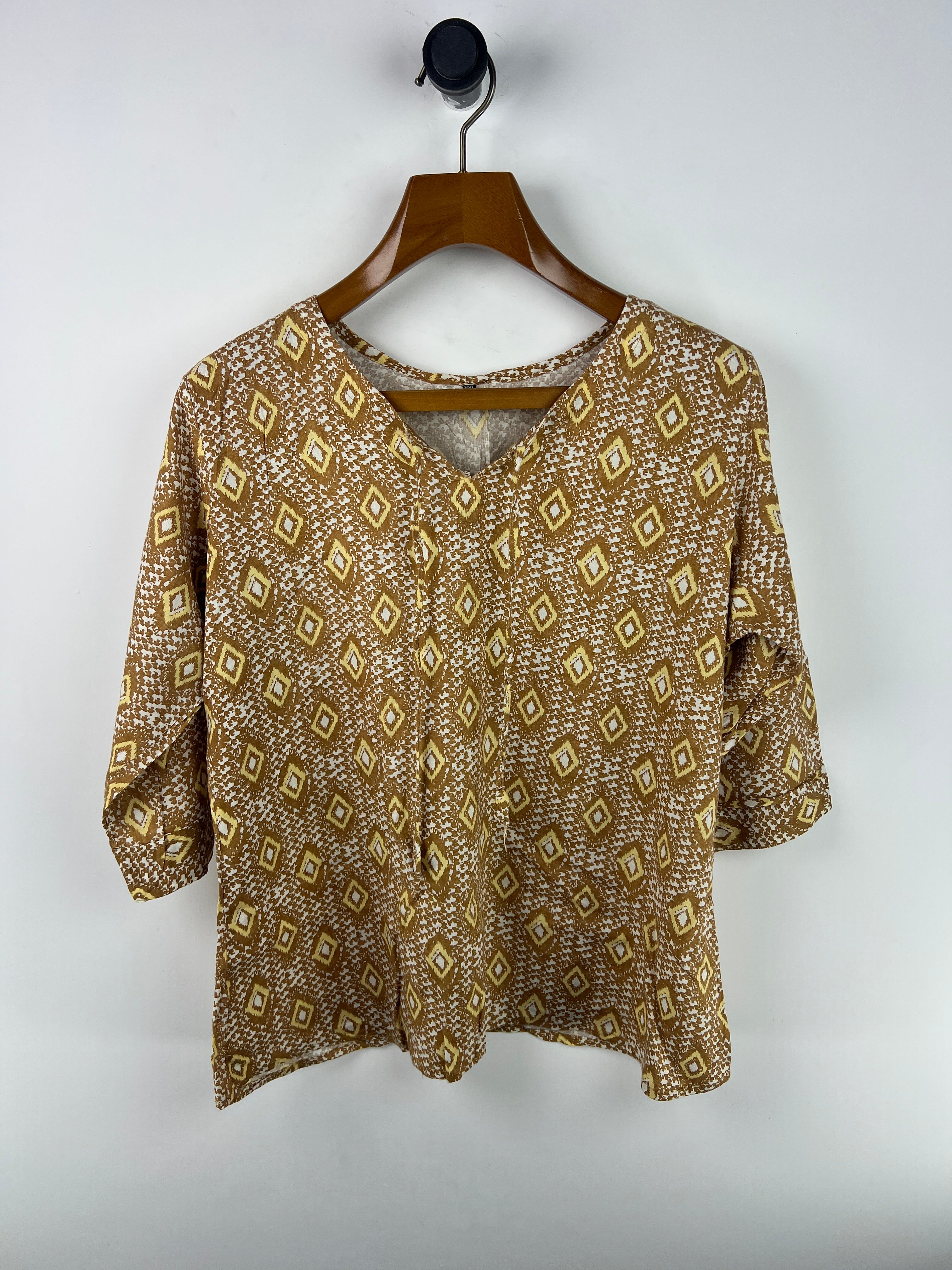 Blouse (Women) (Large/X-Large)
