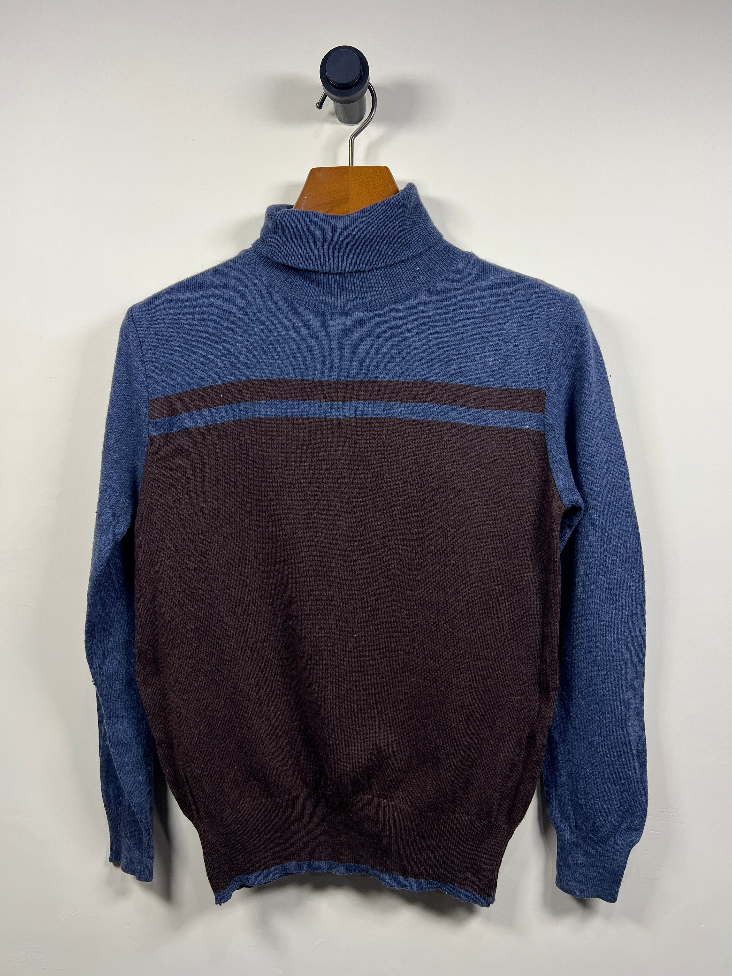 Turtle Neck Sweater (Small)