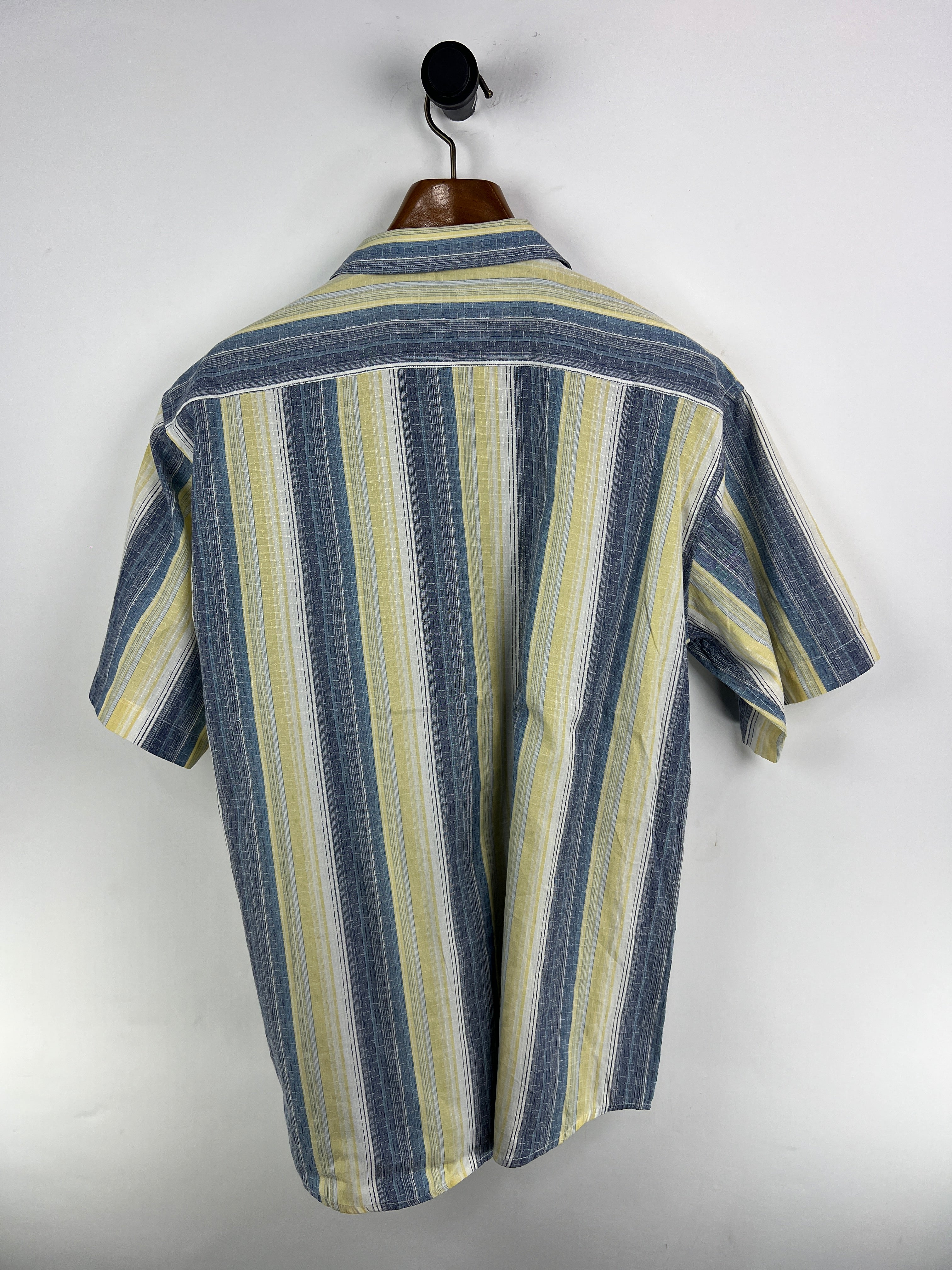 Velocia Linen Shirt (X-Large)