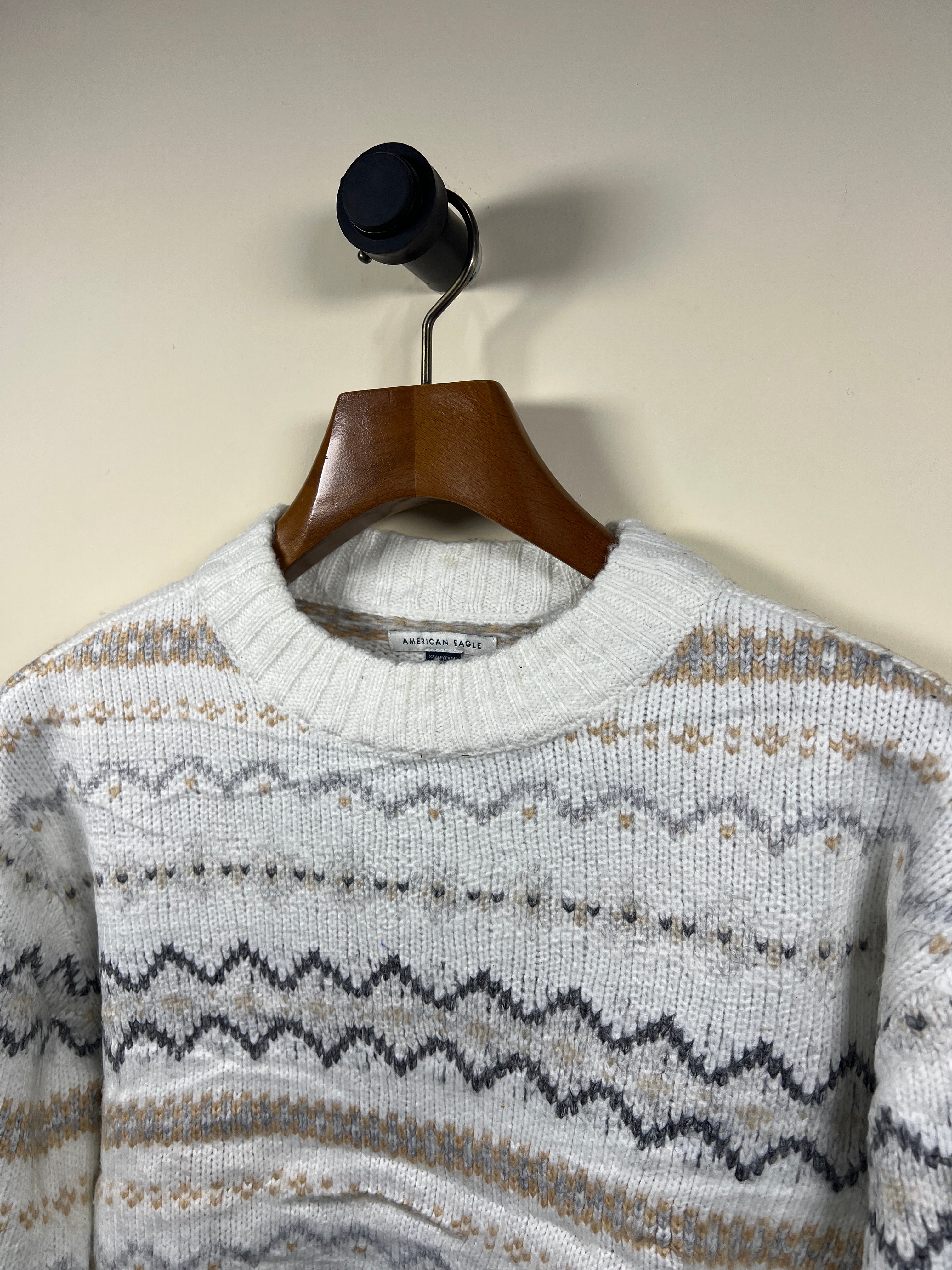 American Eagle Sweater (Women) (Medium)