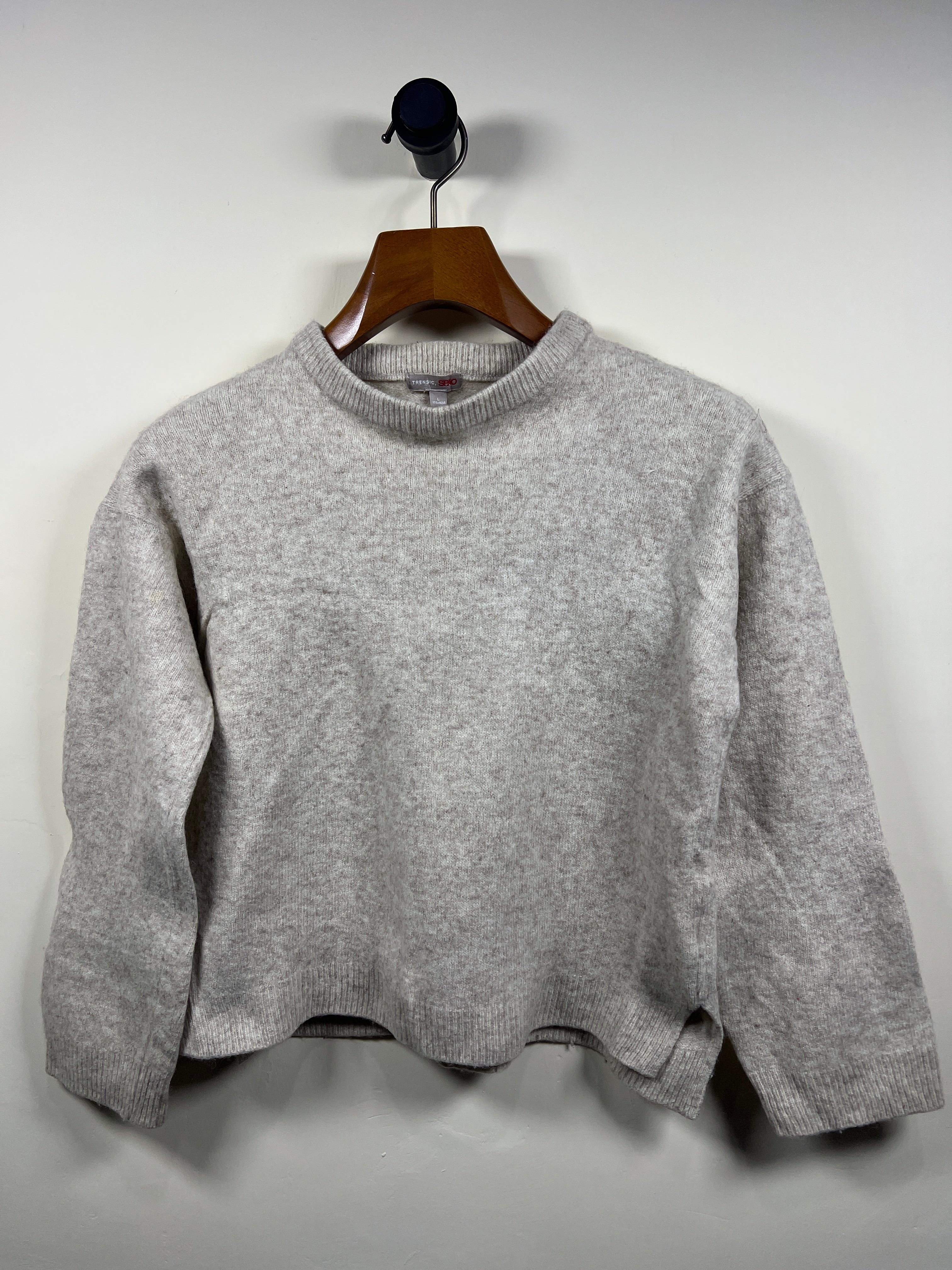 Spao Sweater (Women) (Small)