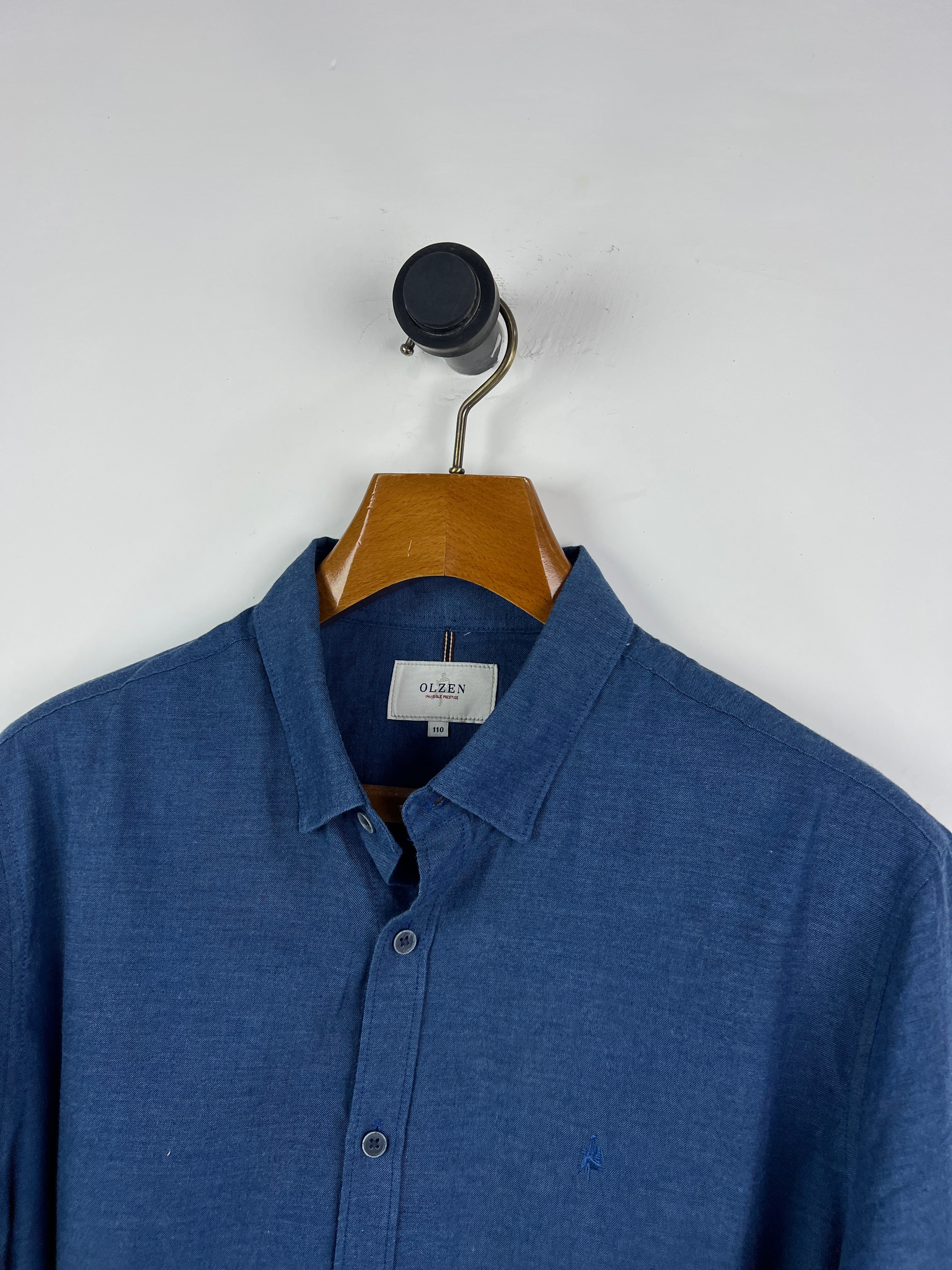 Olzen Shirt (Large)