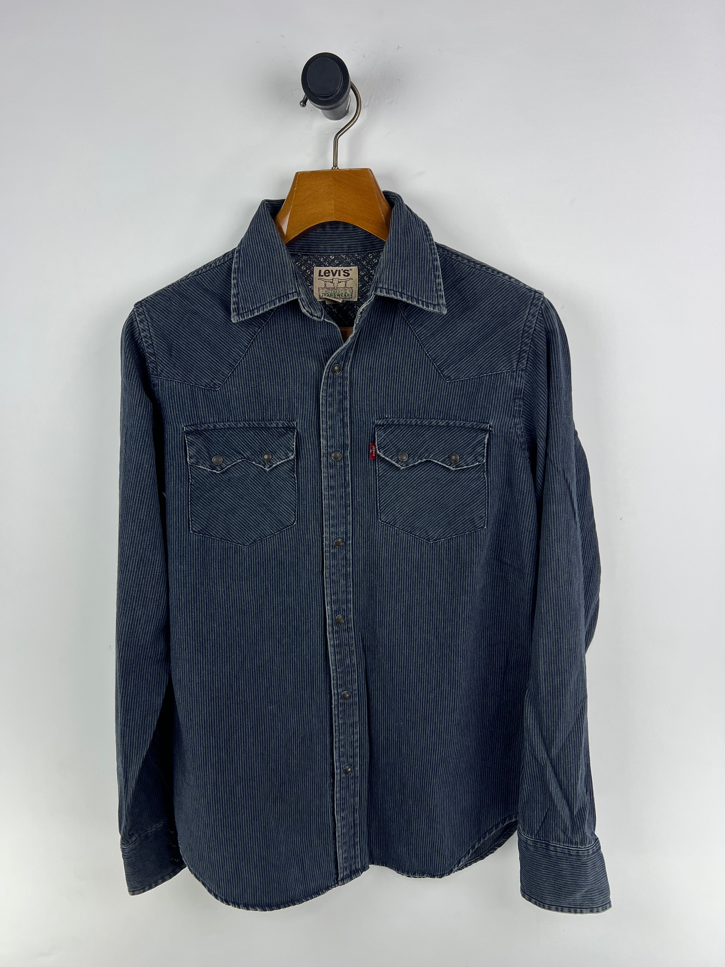 Levis Denim Shirt (Small-Medium)