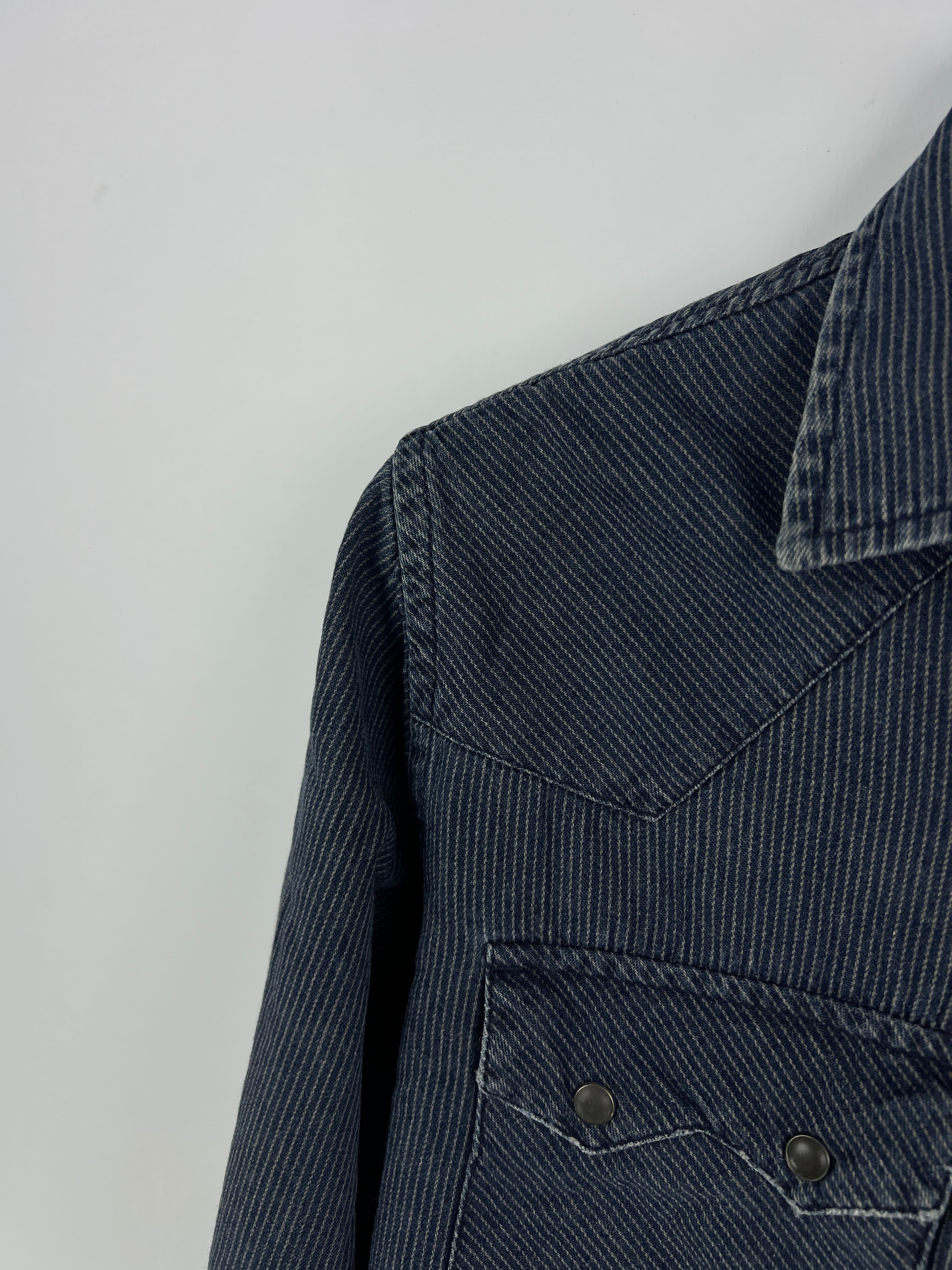 Levis Denim Shirt (Small-Medium)