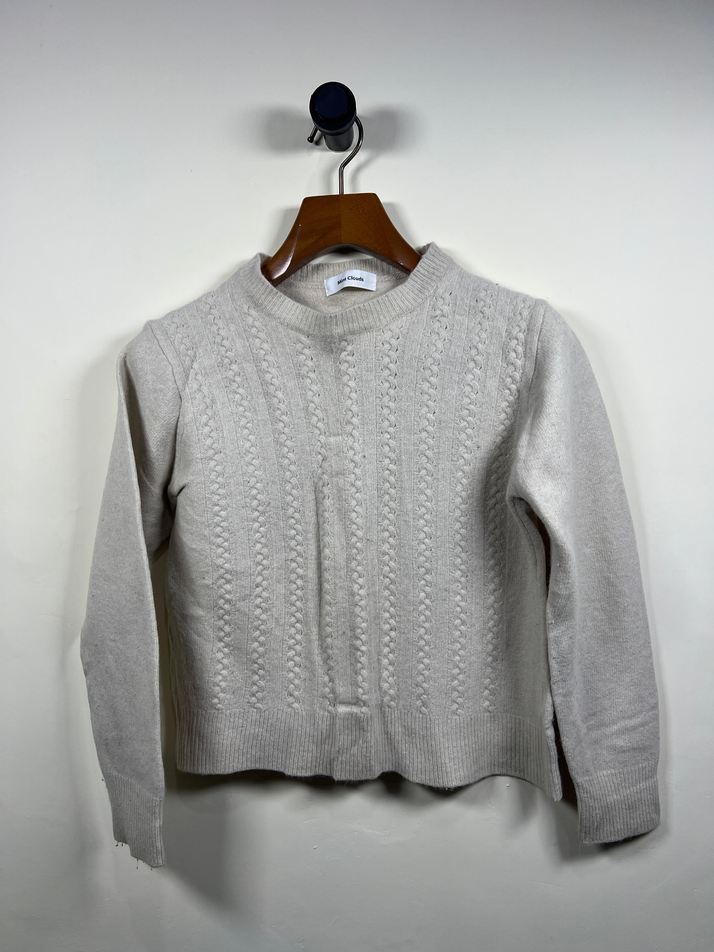 Mit Cable Knitted Sweater (Women) (Small)