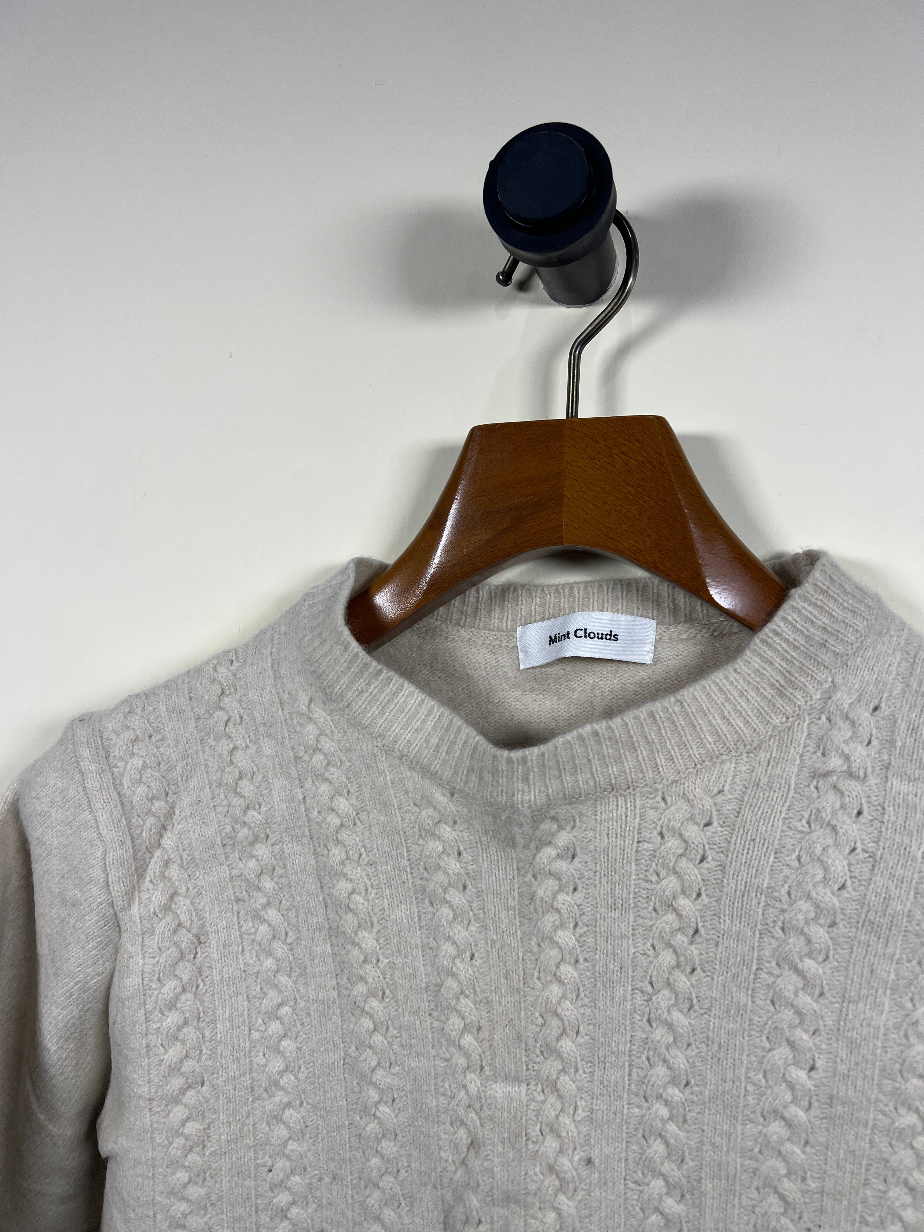 Mit Cable Knitted Sweater (Women) (Small)