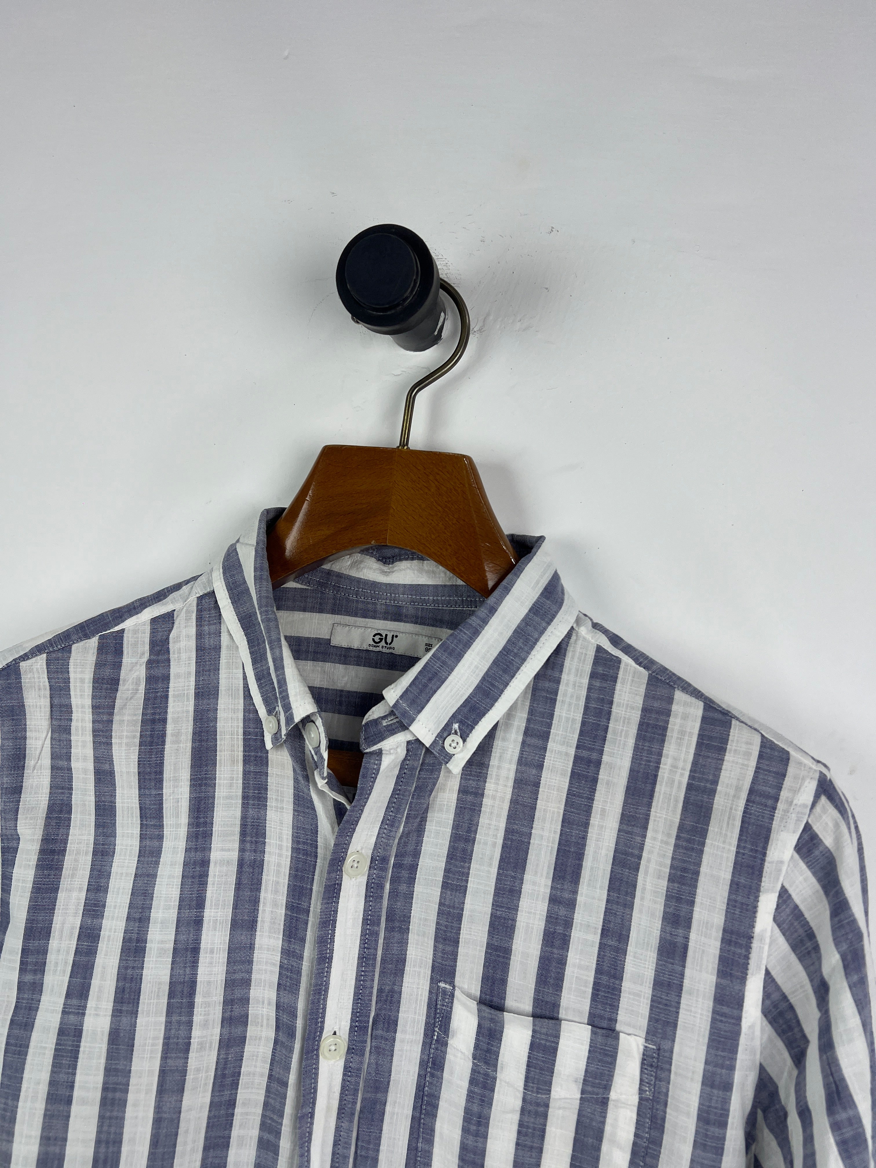 Gu Linen Shirt (Small)