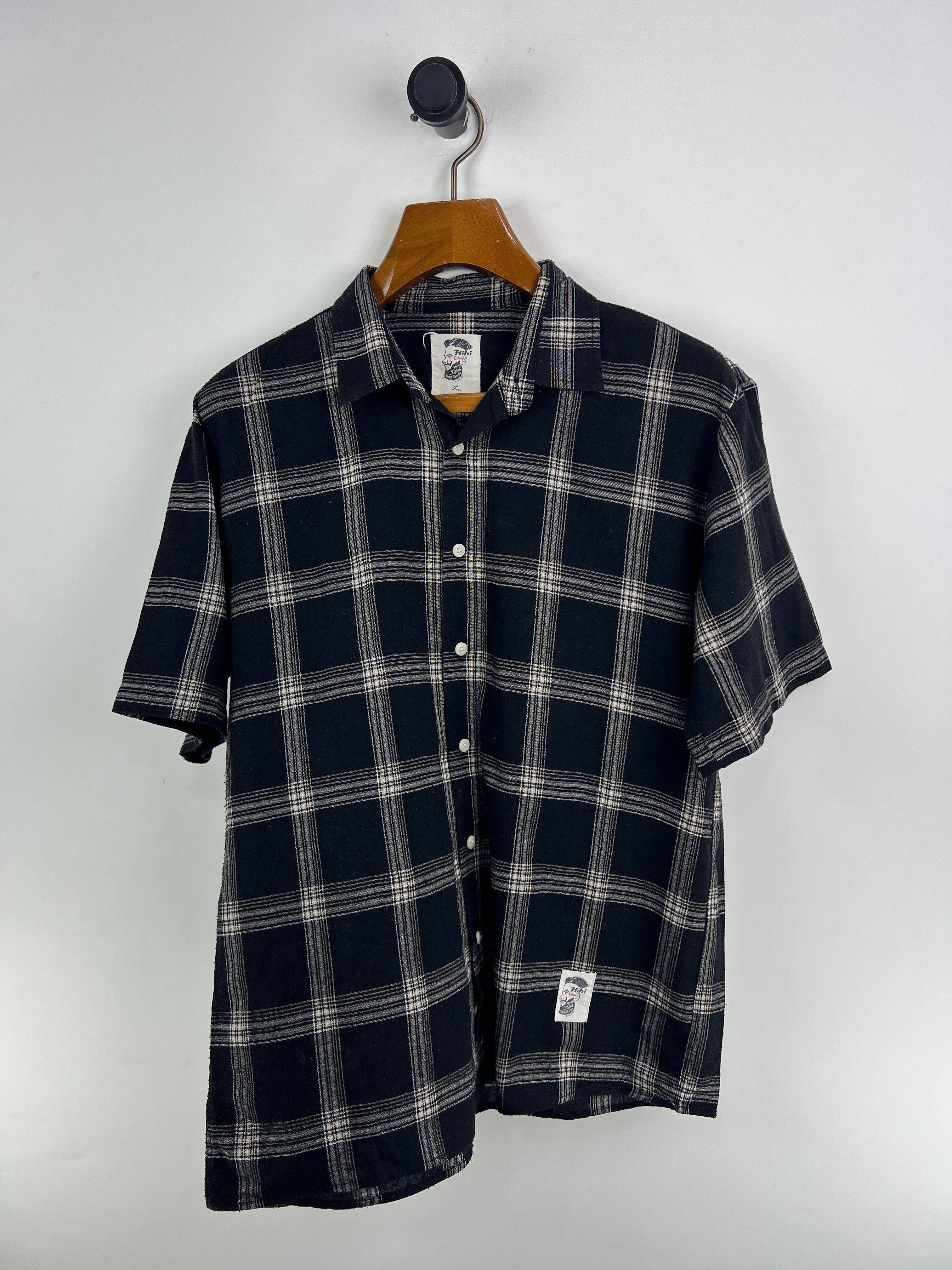 Hihi Linen Shirt (Medium)