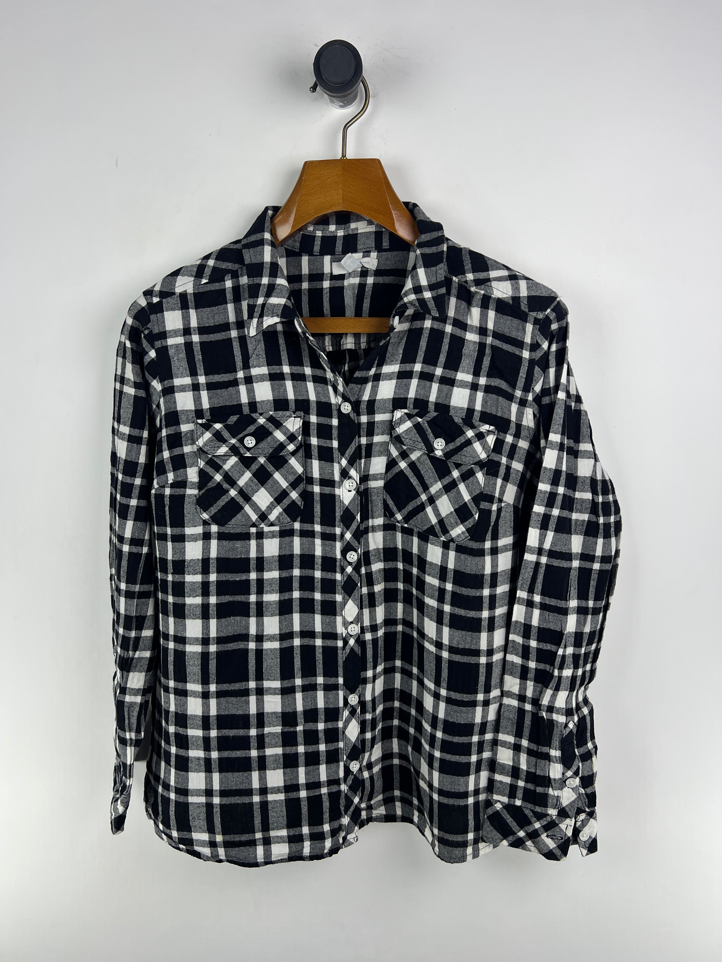 Croft & Barrow Shirt (Women) (Medium-Large)