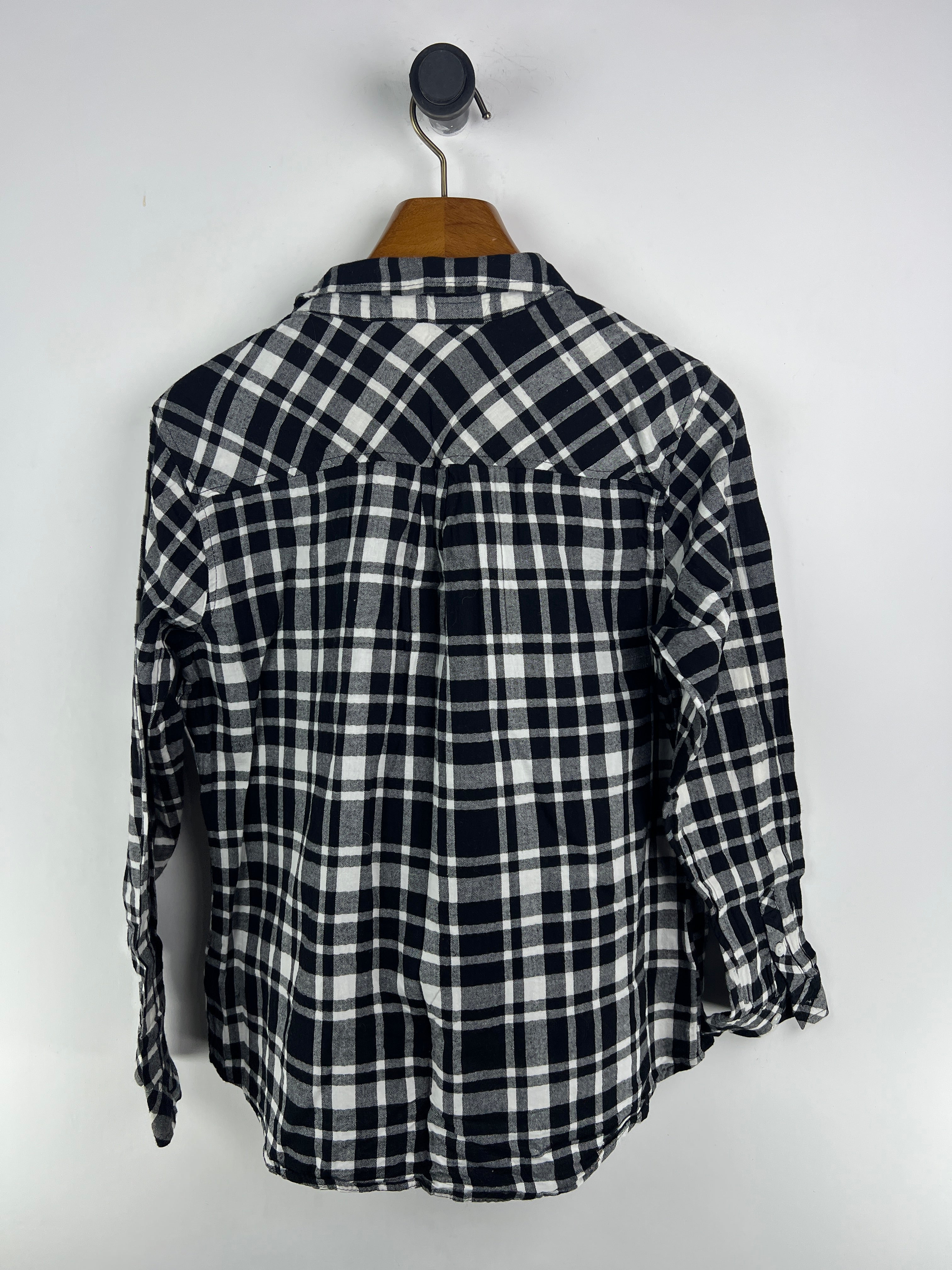 Croft & Barrow Shirt (Women) (Medium-Large)